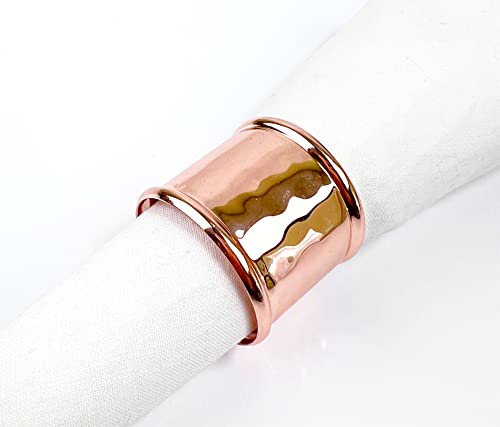 Fennco Styles Metallic Hammered Design Metal Napkin Rings, Set of 4 - Copper Napkin Holders for Home, Dining Room, Banquet, Family Gathering, Holiday and Special Occasion