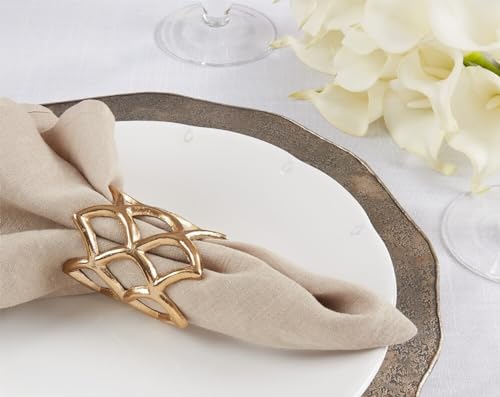 Fennco Styles Elegant Scallop Coral Metal Napkin Rings, Set of 4 - Silver Aluminum Napkin Holders for Dining Table, Home, Banquets, Holidays, Family Gatherings and Special Events