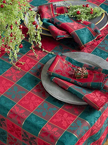 Fennco Styles Royal de Noël Collection Classic Plaid Jacquard Tablecloth – Red Green Tablecloth for Christmas Banquets, Family Gathering, Special Events and Home Décor