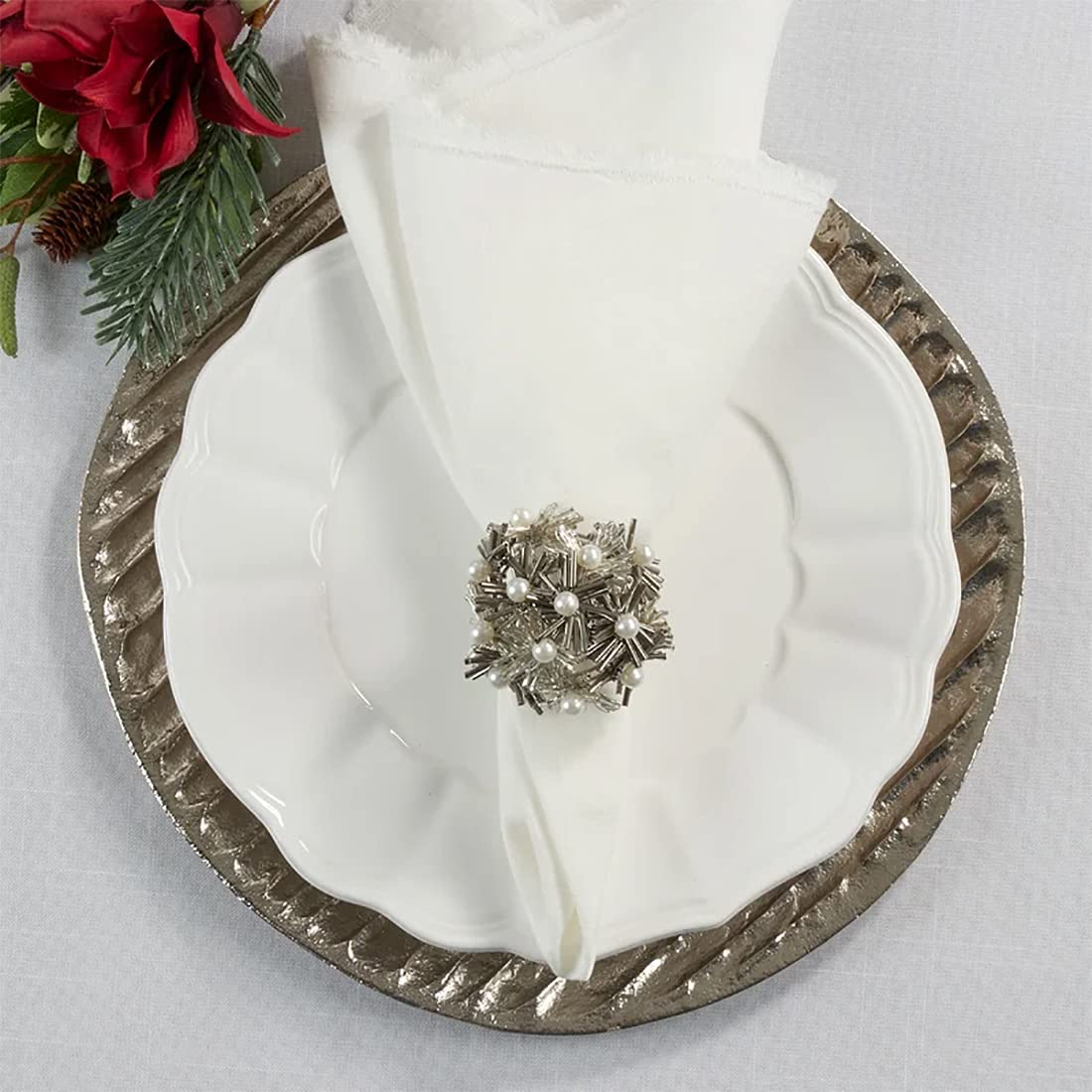 Fennco Styles Hand Beaded Flower Metal Napkin Rings, Set of 4 - Green Decorative Napkin Holders for Christmas, Home, Dining Room, Banquet, Family Gathering, Holiday and Special Occasion