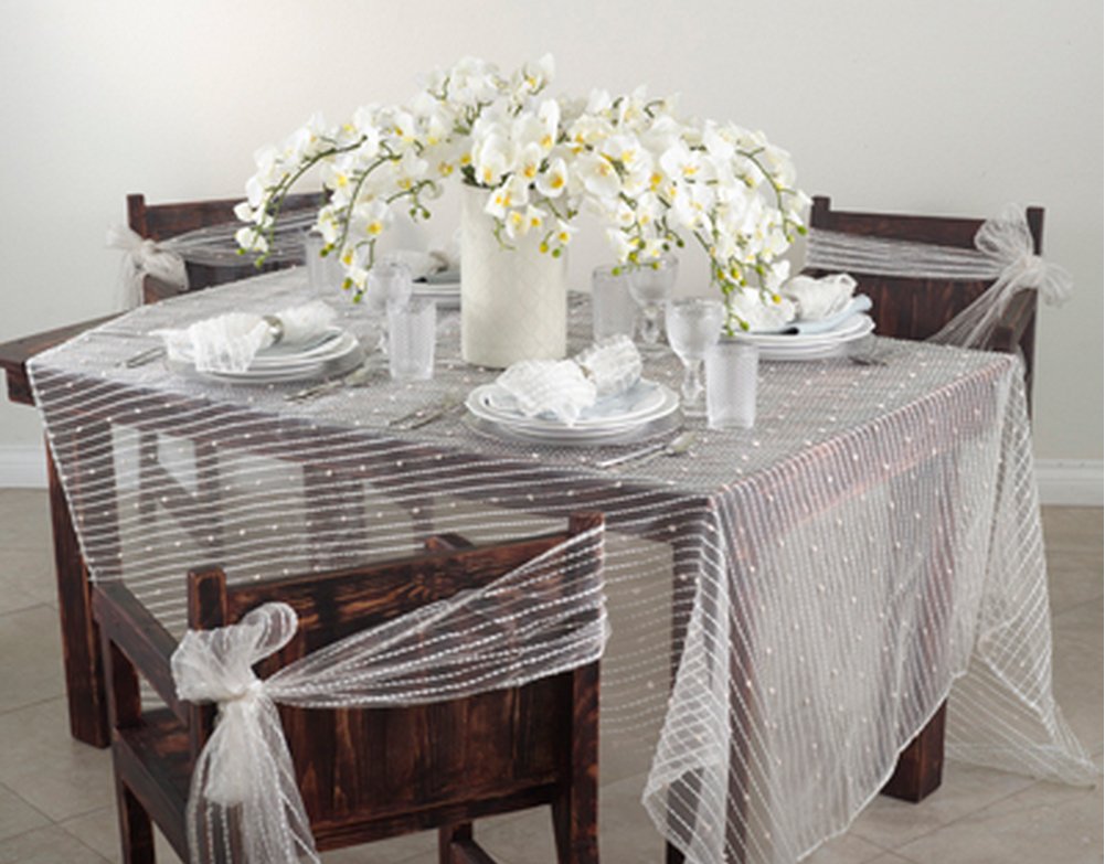 Fennco Styles Fontani Fuzzy Stripe Sheer Ivory Tablecloth, One Piece.