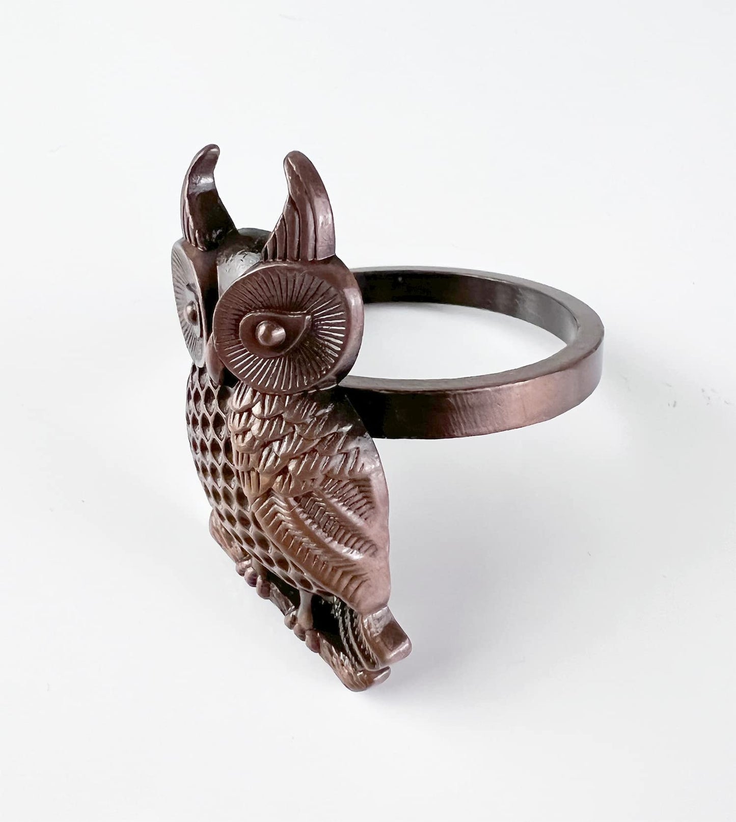 Fennco Styles Perched Owl Metal Napkin Rings, Set of 4 - Animal Napkin Holders for Home Décor, Dining Table, Banquets, Family Gathering and Special Occasions