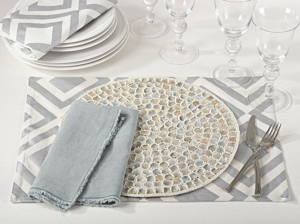 Fennco Styles Mother of Pearl Design 15-inch Round Placemat - 1-Piece