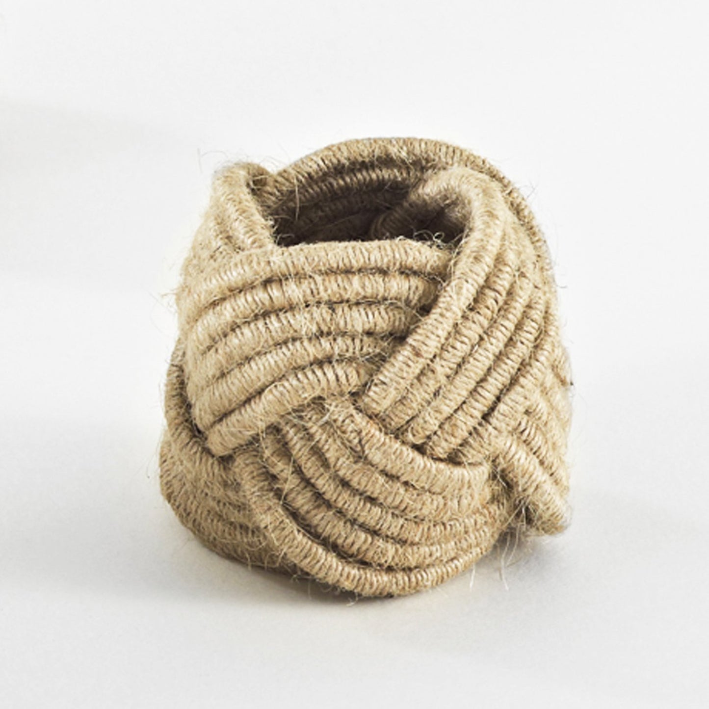 Fennco Styles Classic Braided Jute Napkin Rings, Set of 4 - Ivory Burlap Napkin Holders for Dining Table, Home, Banquets, Holidays, Family Gatherings and Special Events