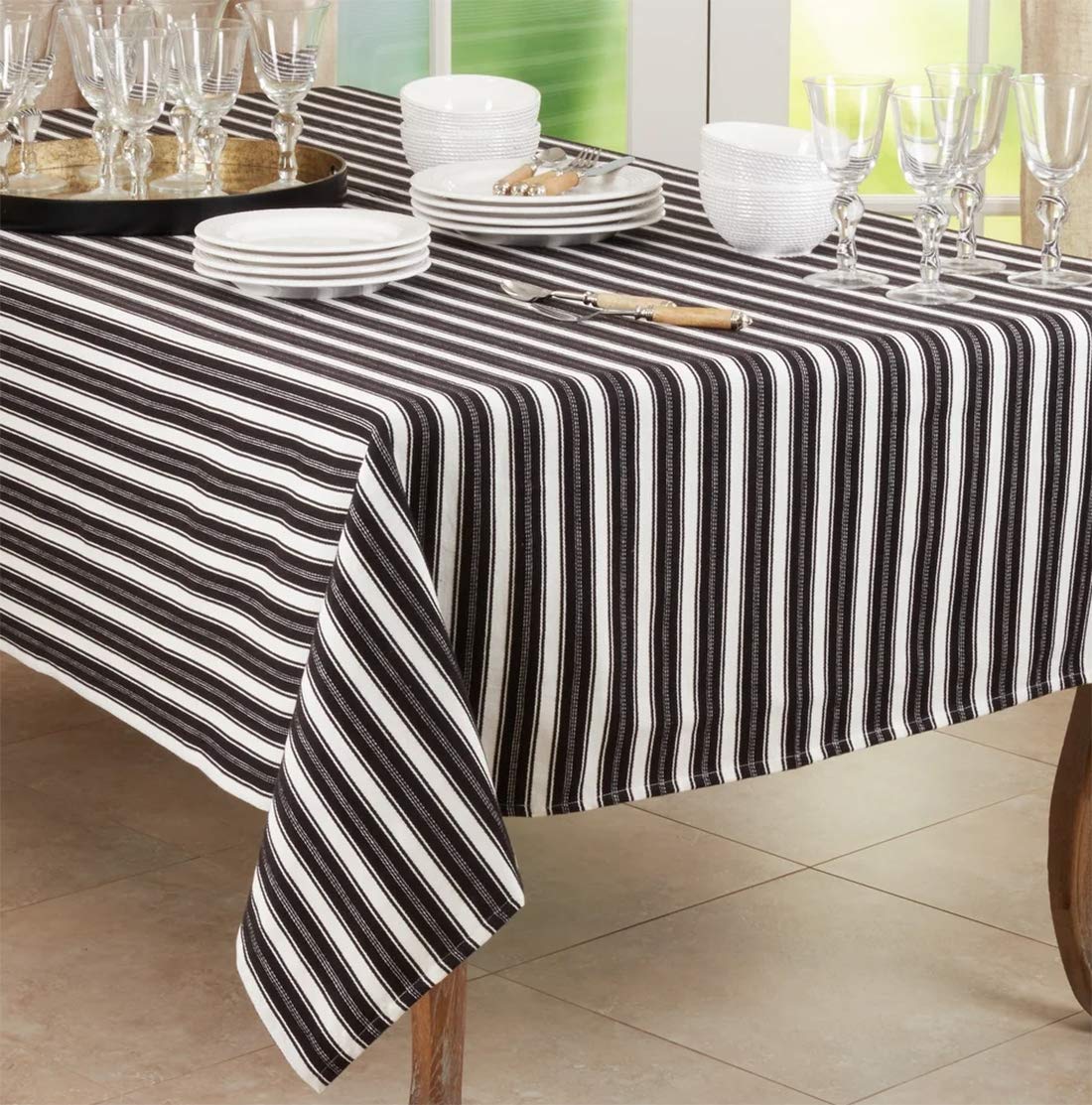 Fennco Styles Classic Striped Cotton Tablecloth - Black & White Table Cover for Banquets, Special Events, Everyday Use and Home Décor