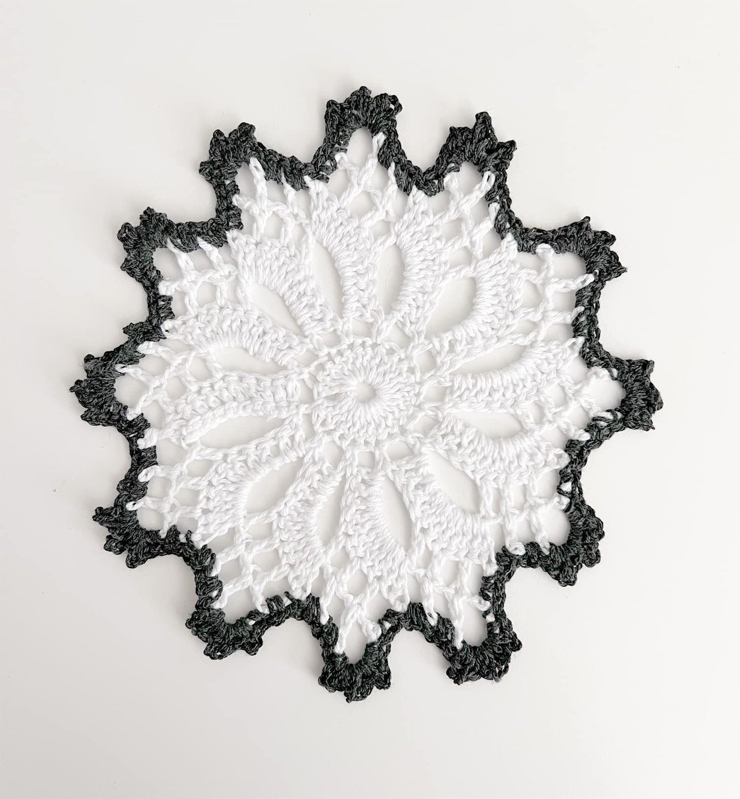 Fennco Styles Handmade Crochet Cotton Whirlwind Two-Tone Doily 6-Inch Round, 2-Piece - Drink Coaster for Everyday Use, Holiday, Farmhouse Décor, Cocktail, Tea Party, Special Occasion