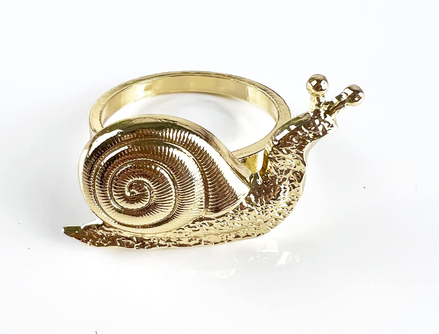 Fennco Styles Nature's Touch Snail Metal Napkin Rings, Set of 4 – Copper Napkin Holders for Family Dinner, Themed Party, Table Décor, Banquets, Holidays and Special Occasion