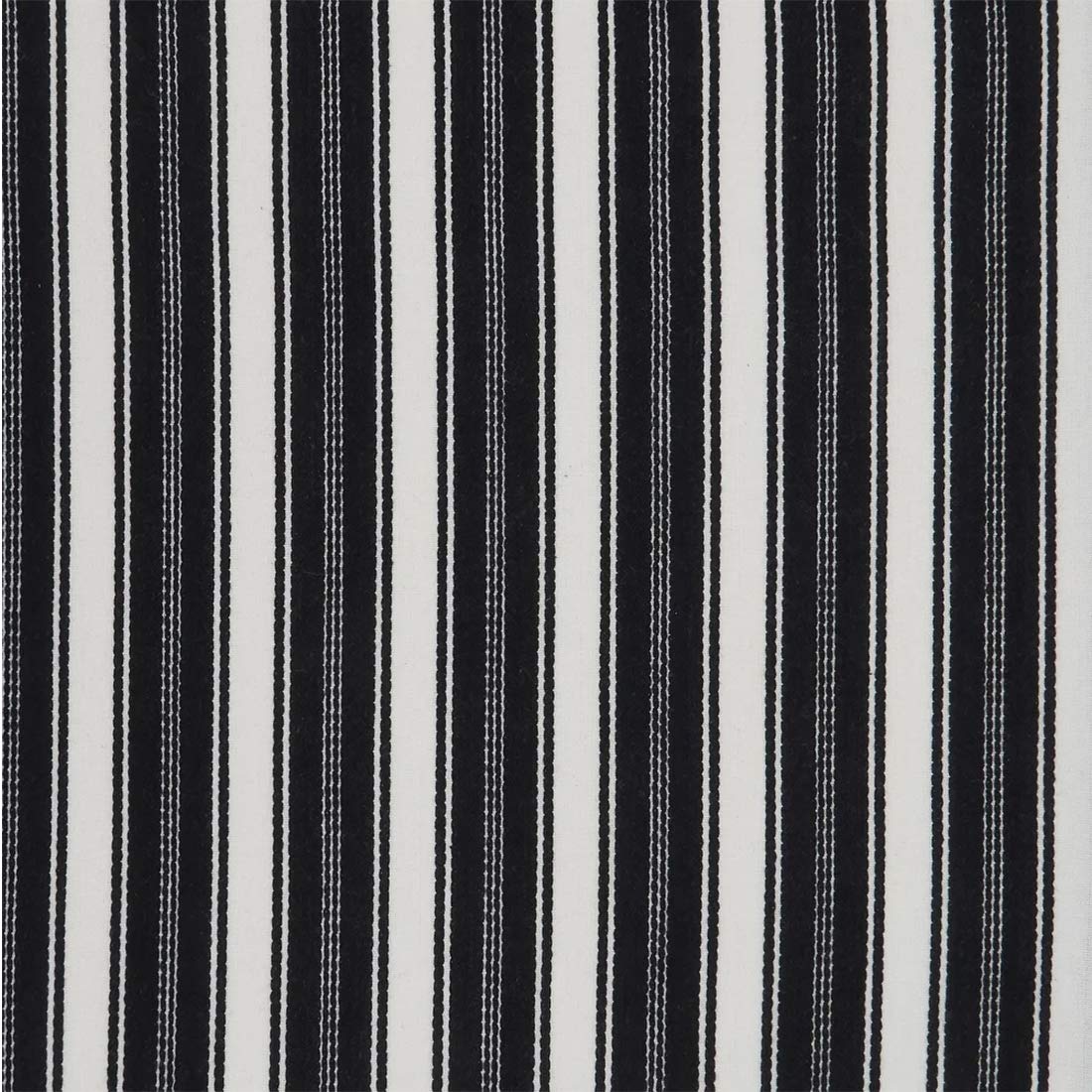 Fennco Styles Classic Striped Cotton Tablecloth - Black & White Table Cover for Banquets, Special Events, Everyday Use and Home Décor