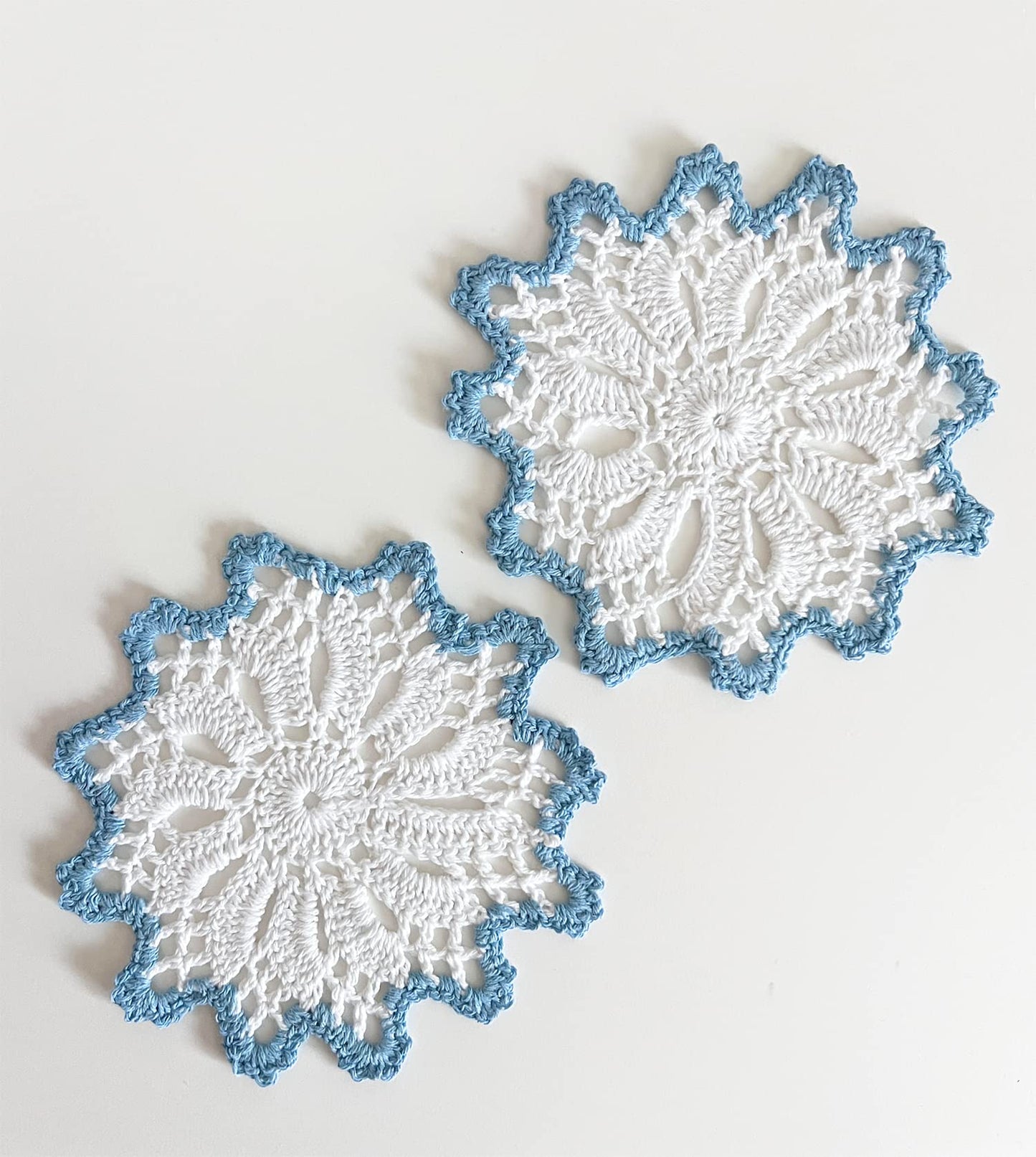 Fennco Styles Handmade Crochet Cotton Whirlwind Two-Tone Doily 6-Inch Round, 2-Piece - Drink Coaster for Everyday Use, Holiday, Farmhouse Décor, Cocktail, Tea Party, Special Occasion