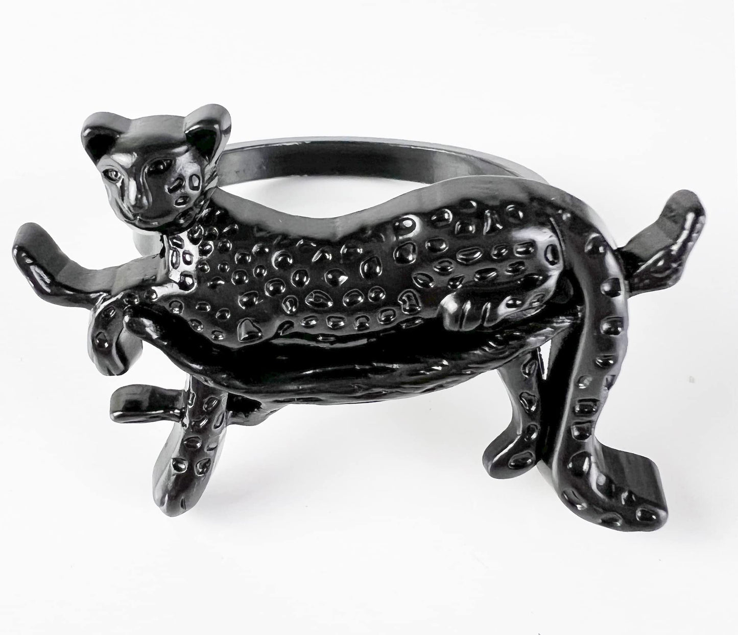Fennco Styles Leopard Metal Napkin Rings, Set of 4 – Bronze Animal Napkin Holders for Home Décor, Dining Table, Family Gathering, Themed Party, Banquet and Special Occasion