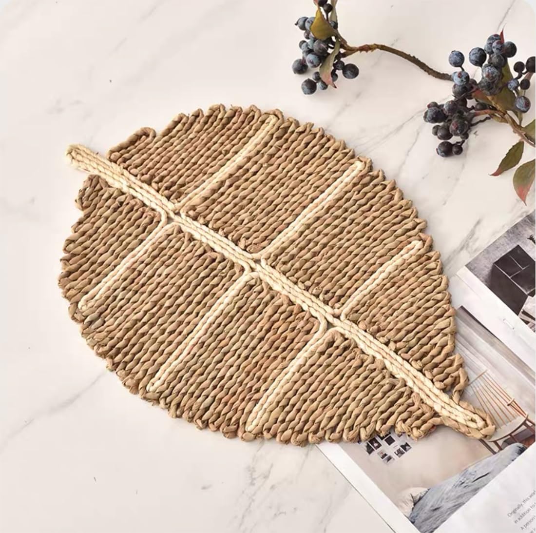 Fennco Styles Natural Corn Husk Leaf Shaped Placemats 13" W x 20" L, Set of 4 - Hand-Woven Table Mats Heat Resistant Insulation for Home, Boho Décor, Dining Table, Banquets, and Special Events