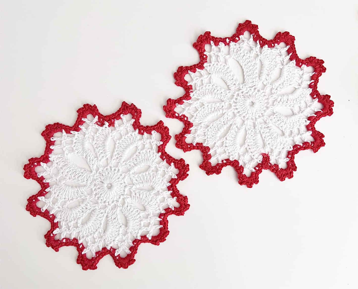 Fennco Styles Handmade Crochet Cotton Whirlwind Two-Tone Doily 6-Inch Round, 2-Piece - Drink Coaster for Everyday Use, Holiday, Farmhouse Décor, Cocktail, Tea Party, Special Occasion