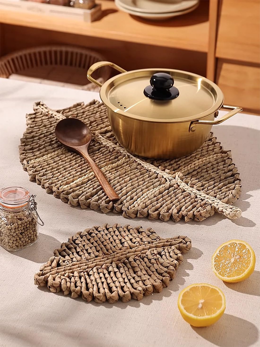Fennco Styles Natural Corn Husk Leaf Shaped Placemats 13" W x 20" L, Set of 4 - Hand-Woven Table Mats Heat Resistant Insulation for Home, Boho Décor, Dining Table, Banquets, and Special Events