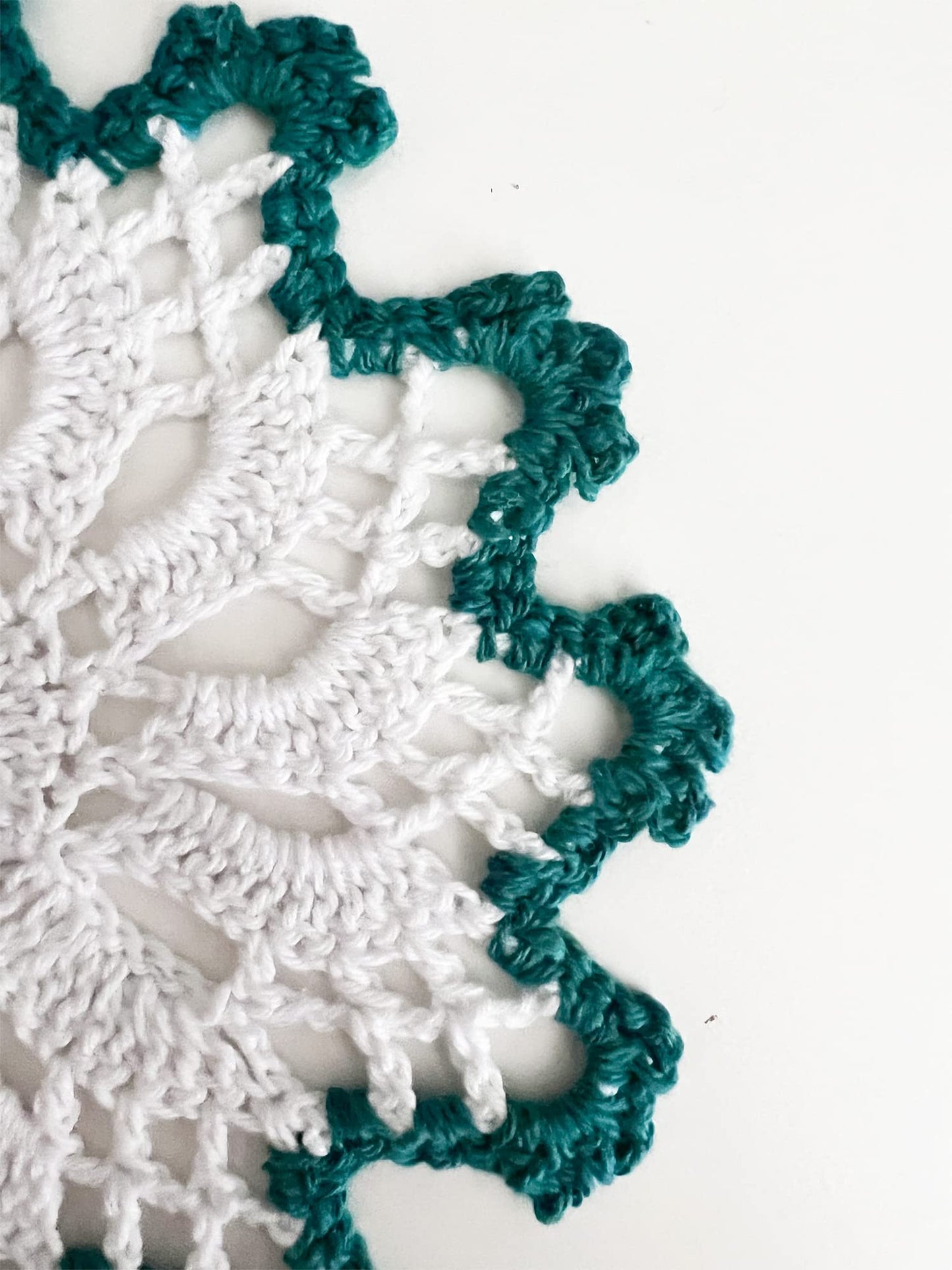 Fennco Styles Handmade Crochet Cotton Whirlwind Two-Tone Doily 6-Inch Round, 2-Piece - Drink Coaster for Everyday Use, Holiday, Farmhouse Décor, Cocktail, Tea Party, Special Occasion