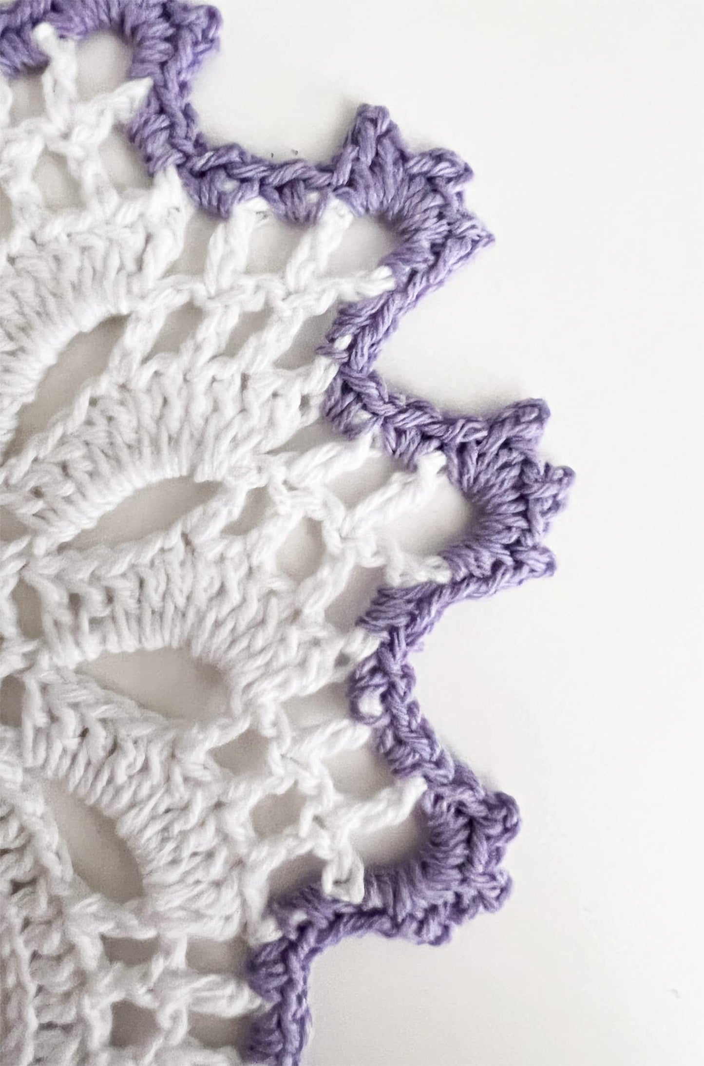 Fennco Styles Handmade Crochet Cotton Whirlwind Two-Tone Doily 6-Inch Round, 2-Piece - Drink Coaster for Everyday Use, Holiday, Farmhouse Décor, Cocktail, Tea Party, Special Occasion