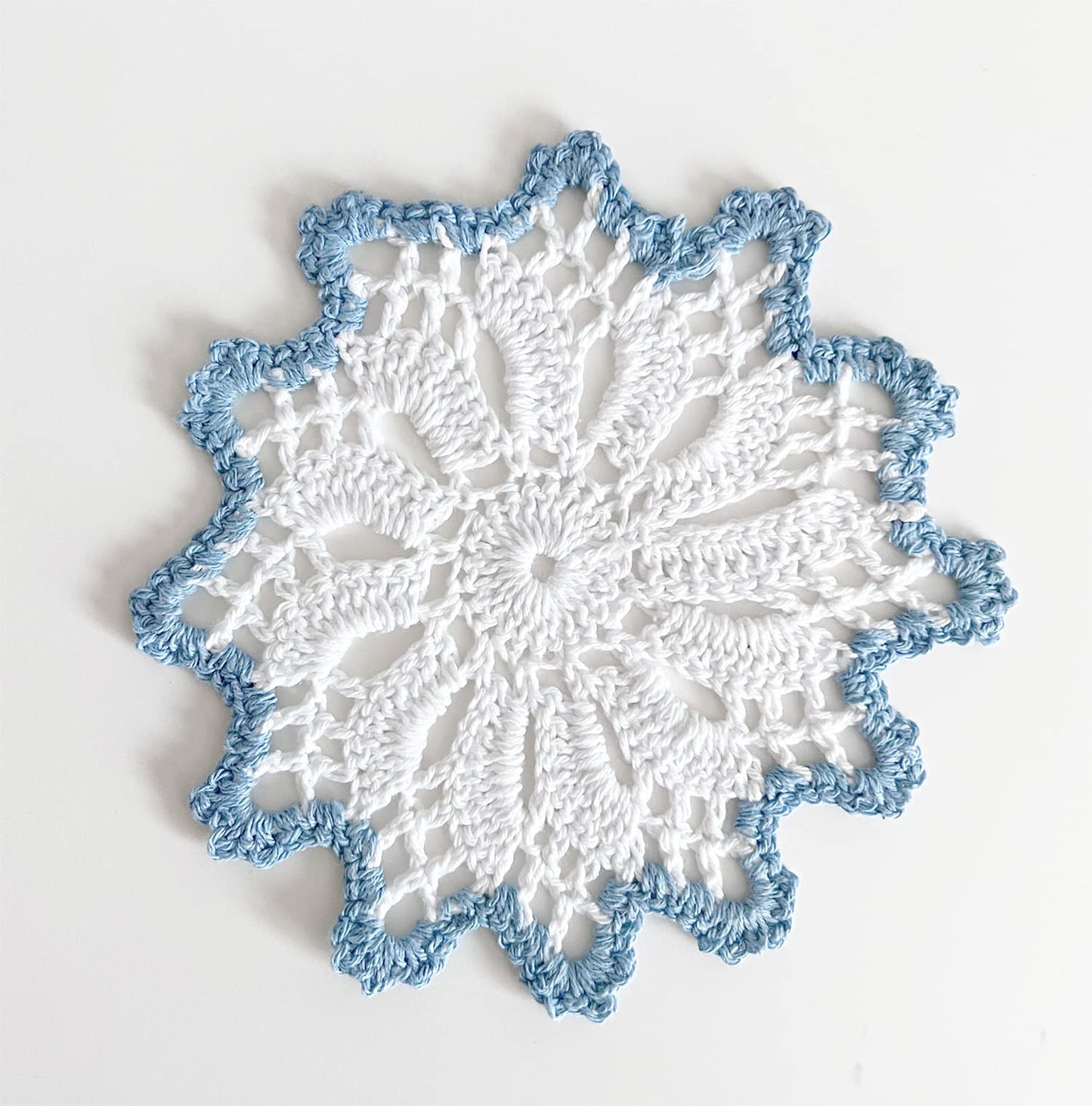 Fennco Styles Handmade Crochet Cotton Whirlwind Two-Tone Doily 6-Inch Round, 2-Piece - Drink Coaster for Everyday Use, Holiday, Farmhouse Décor, Cocktail, Tea Party, Special Occasion