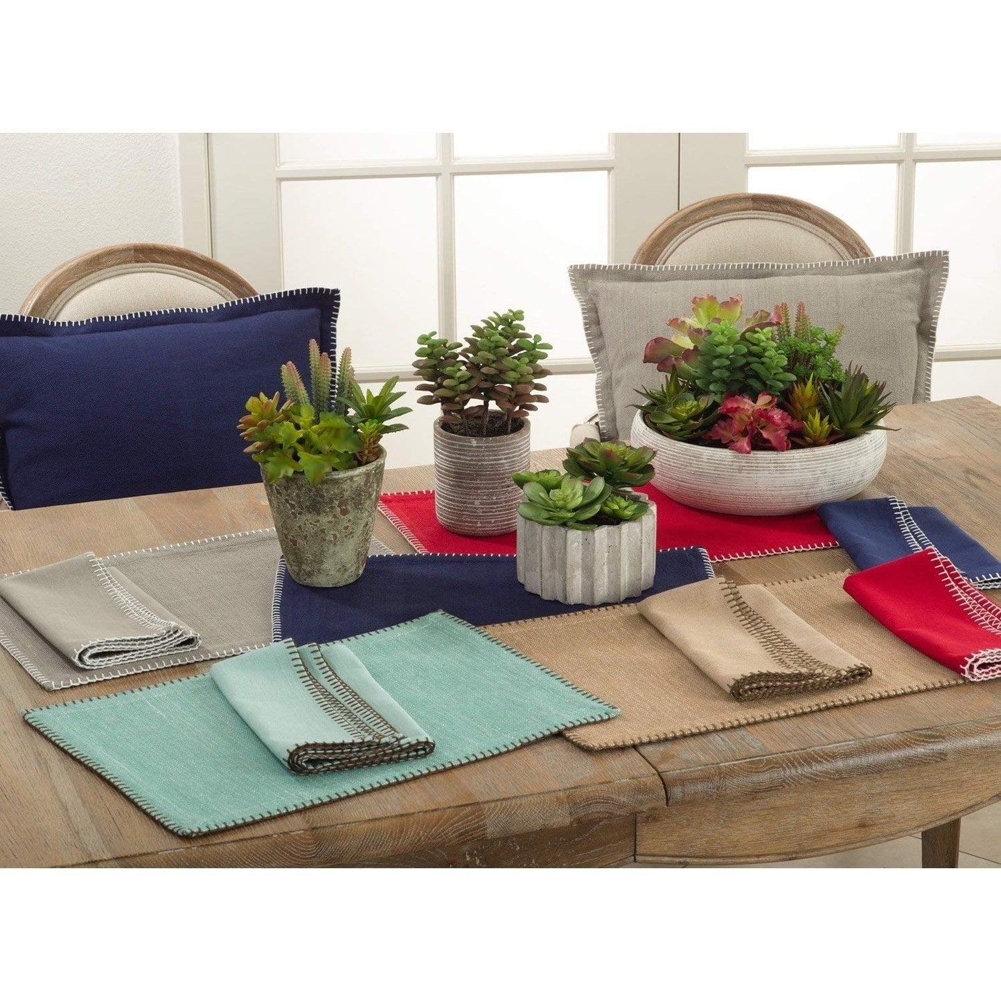 Fennco Styles Celena Collection Contemporary Whip Stitched 100% Pure Cotton 20"x20" Cloth Napkins, Set of 4 - Navy Blue Diner Napkins for Banquet, Brunch Table, Special Events