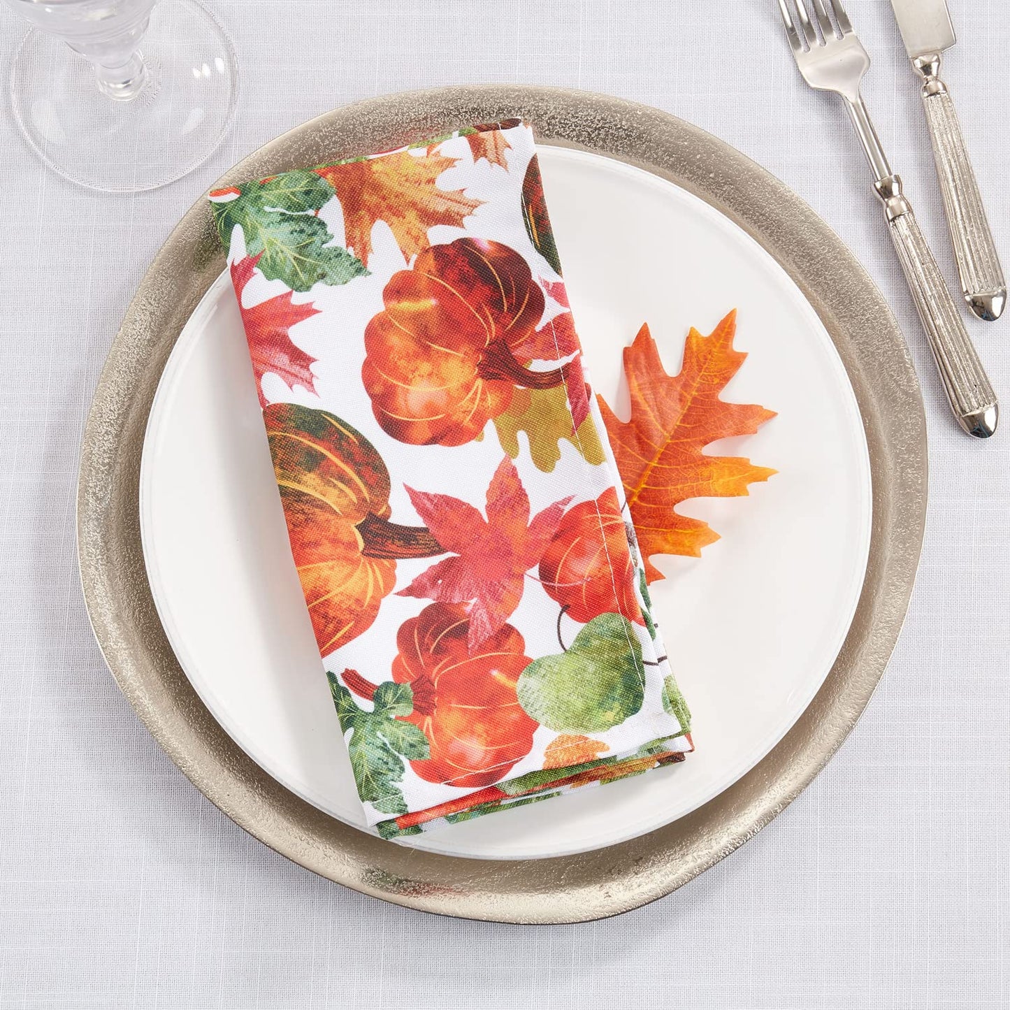 Fennco Styles Pumpkin Foliage Harvest Tablecloth - Multicolor Fall Leaves Table Cover for Thanksgiving, Seasonal Décor, Banquet, Family Gathering and Special Events