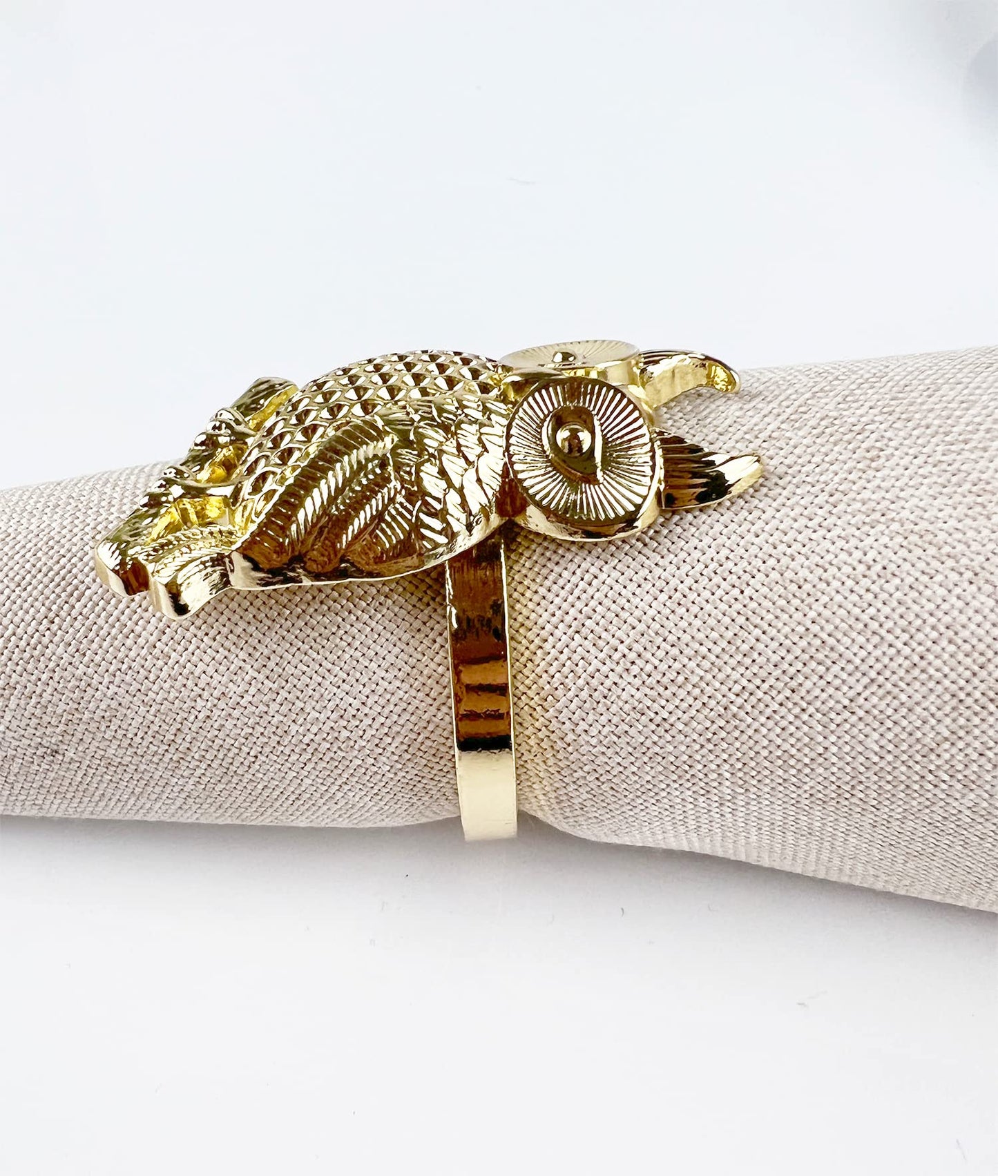 Fennco Styles Perched Owl Metal Napkin Rings, Set of 4 - Animal Napkin Holders for Home Décor, Dining Table, Banquets, Family Gathering and Special Occasions