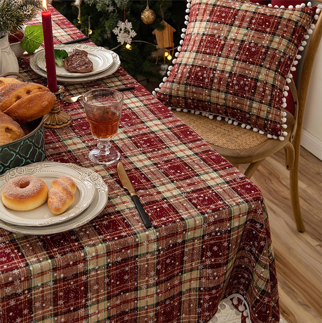 Fennco Styles Classic Plaid Snowflake Holiday Tablecloth - Tartan Rectangular Table Cover for Dining Room, Christmas Décor, and Winter Festivals
