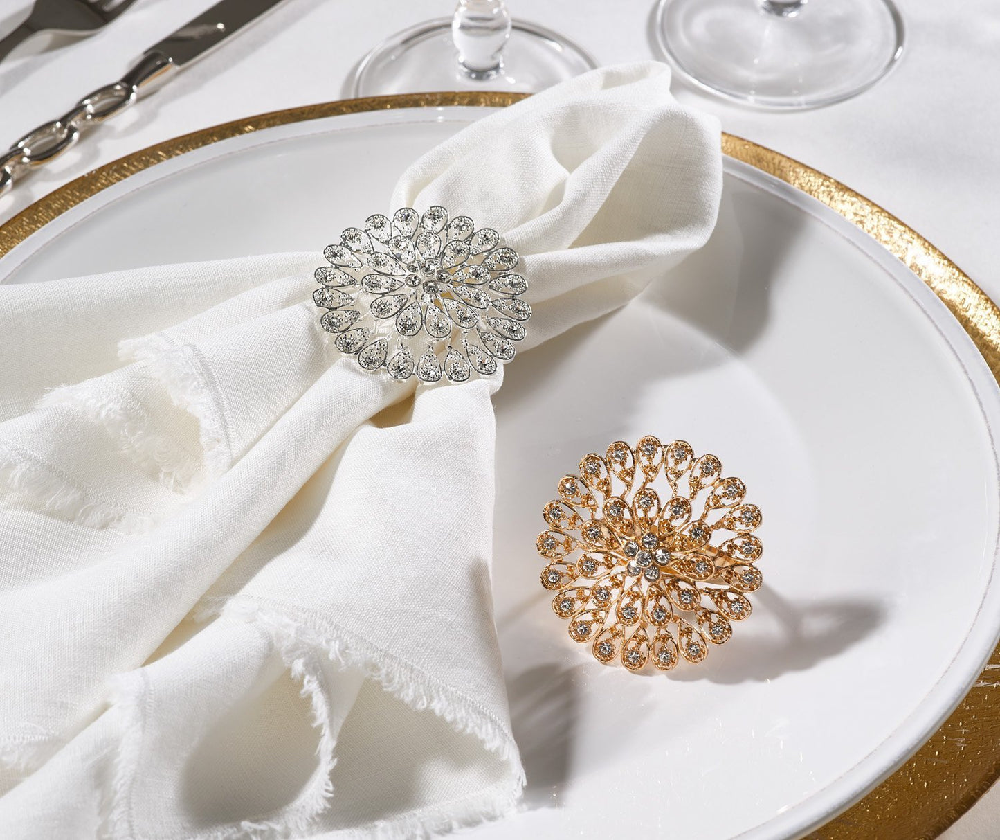 Fennco Styles Starburst Flower Napkin Rings, Set of 4