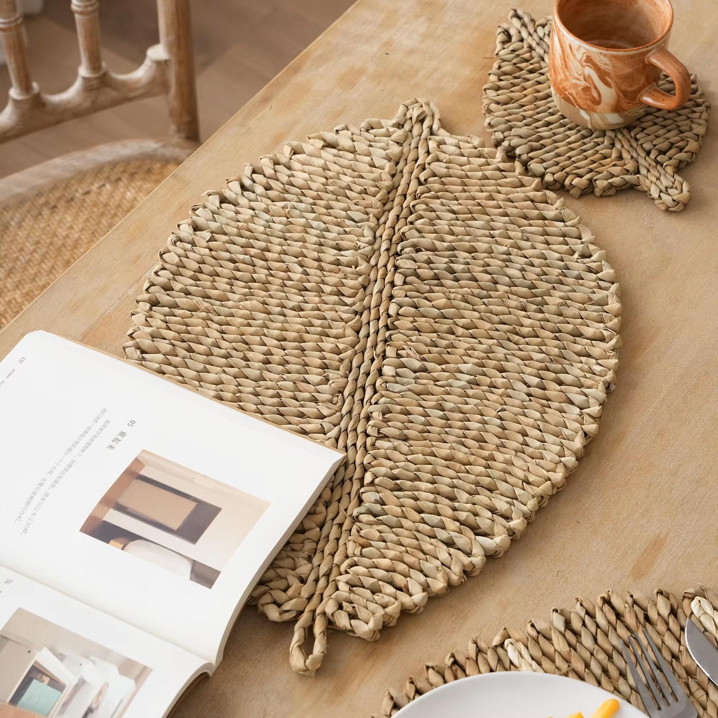 Fennco Styles Corn Husk Leaf Shaped Placemats 20" W x 13" L, Set of 4