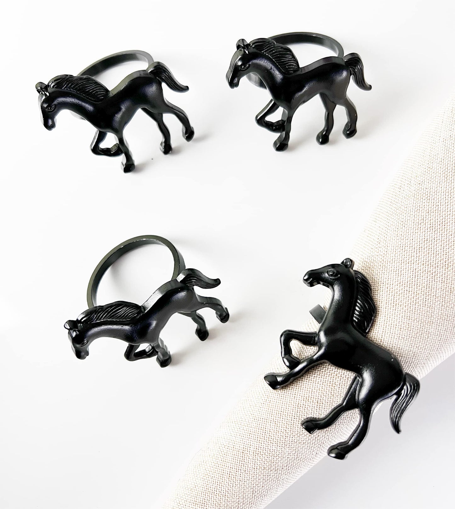 Fennco Styles Horse Metal Napkin Rings, Set of 4 - Silver Animal Napkin Holders for Home, Dining Table Décor, Banquets, Holidays, Family Gatherings and Special Occasions