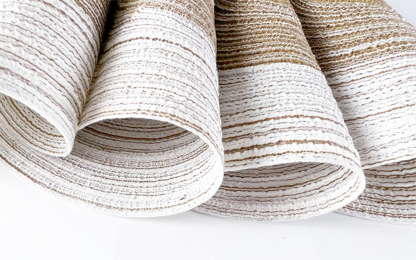 Fennco Styles Handmade Gradient Textured Ramie Placemats 14" Round, Set of 4 – Braided Table Mats Heat Resistant Insulation for Home Décor, Dining Table, Everyday Use, Banquets, Special Events