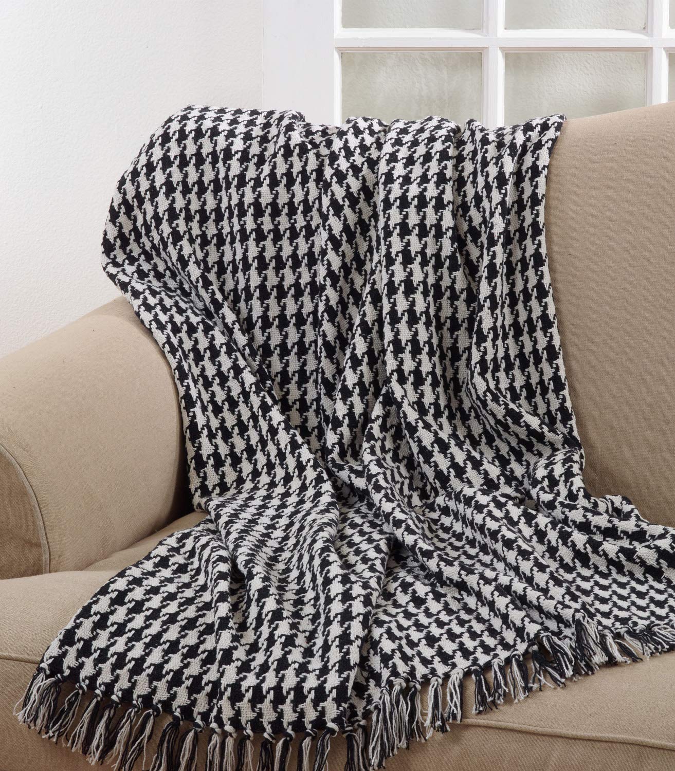 Fennco Styles Houndstooth Tassels 100% Cotton Woven Decorative Throw Blanket, 50" x 60", Black and White