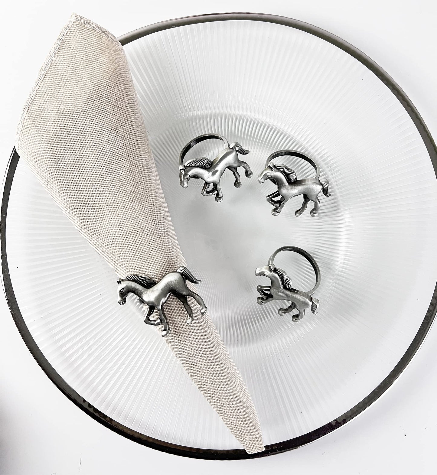 Fennco Styles Horse Metal Napkin Rings, Set of 4 - Silver Animal Napkin Holders for Home, Dining Table Décor, Banquets, Holidays, Family Gatherings and Special Occasions
