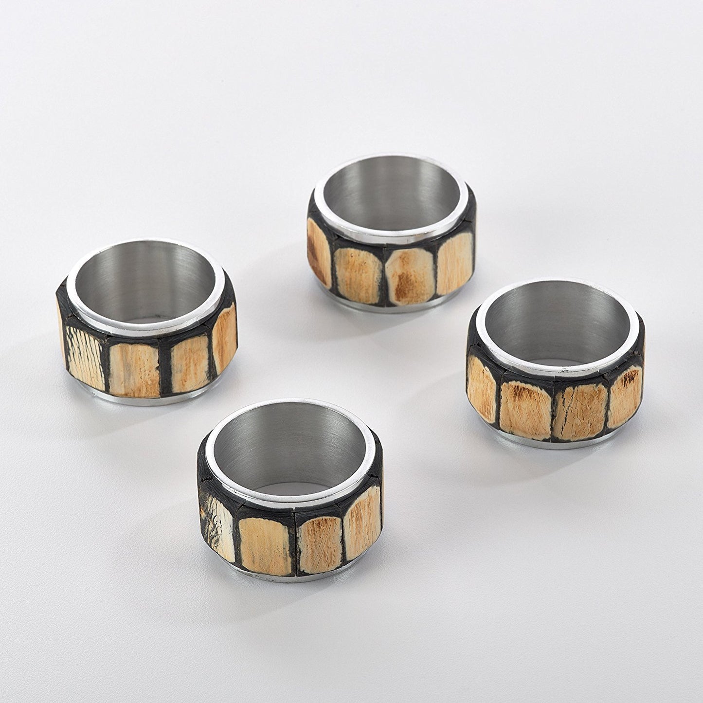 Fennco Styles Menagere De Fete Horn Design Napkin Ring - Set of 4