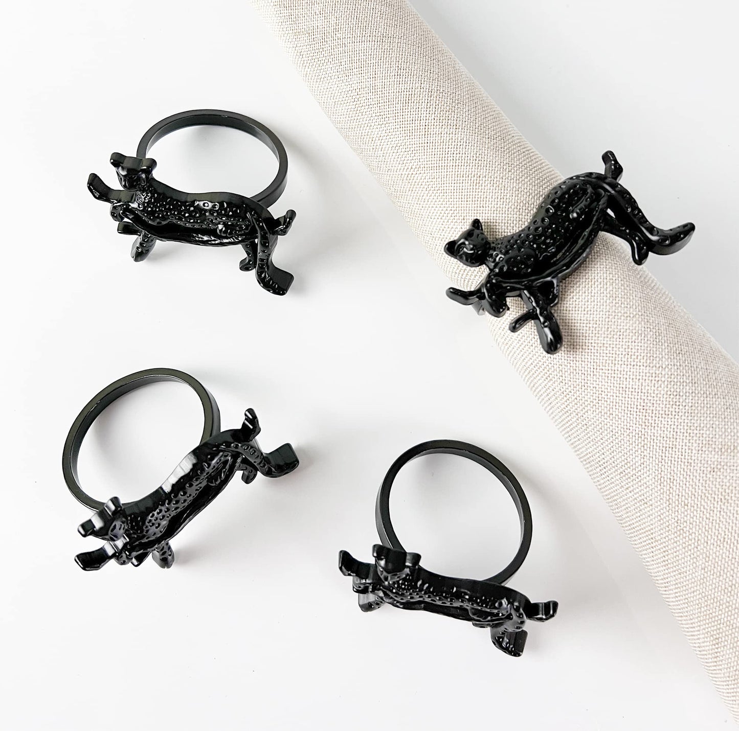 Fennco Styles Leopard Metal Napkin Rings, Set of 4 – Bronze Animal Napkin Holders for Home Décor, Dining Table, Family Gathering, Themed Party, Banquet and Special Occasion