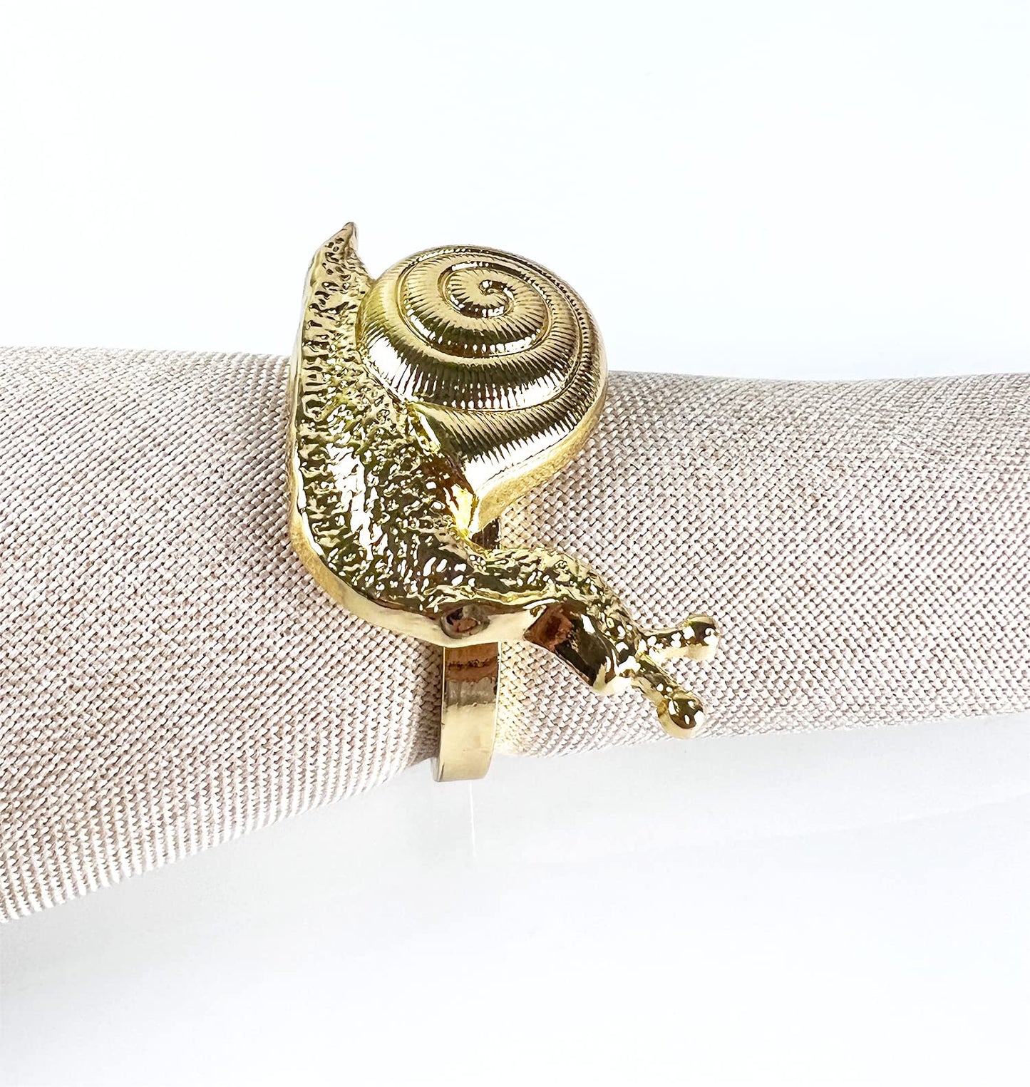 Fennco Styles Nature's Touch Snail Metal Napkin Rings, Set of 4 – Copper Napkin Holders for Family Dinner, Themed Party, Table Décor, Banquets, Holidays and Special Occasion