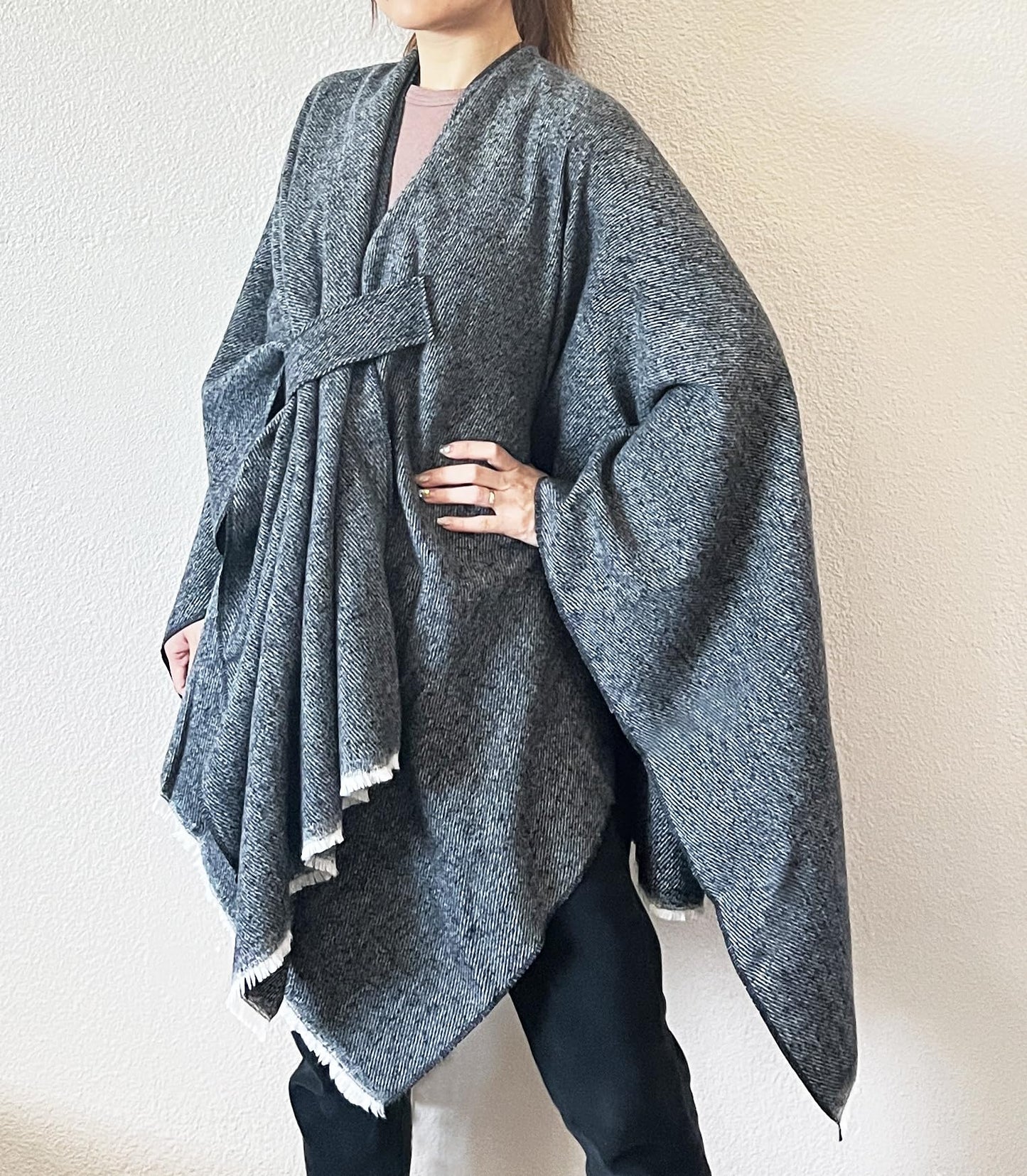 stylesilove Women Elegant Solid Color Fringe Poncho Open Front Shawl Cape Ultra Warm Wrap for Autumn Winter Season