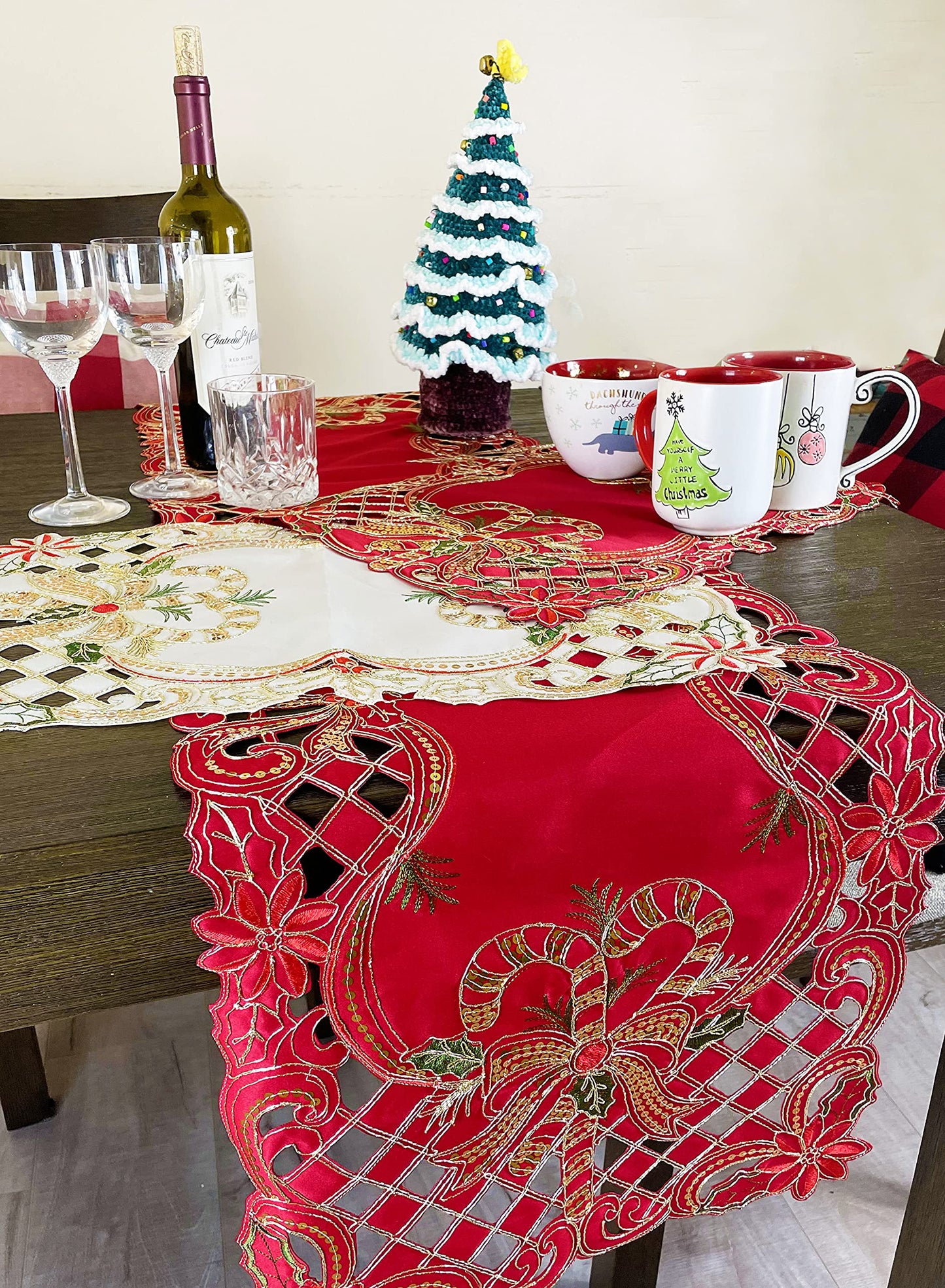 Fennco Styles Christmas Embroidered Holly Cloth Napkins 20" W x 20" L, Set of 4