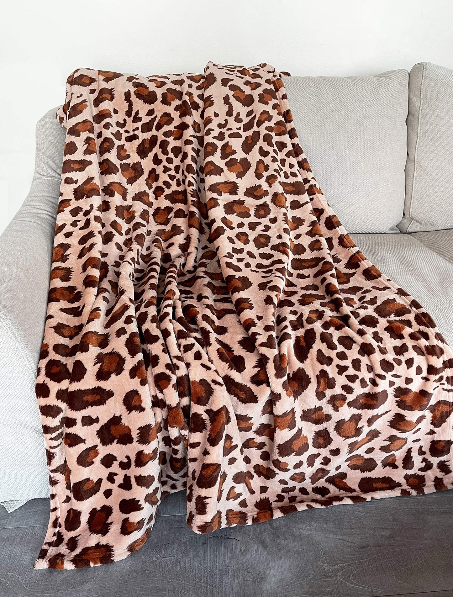Fennco Styles Brown Cheetah Print Fleece Throw Blanket 50" W x 60" L - Brown Plush Blanket for Home, Sofa, Couch, Living Room and Bedroom Décor