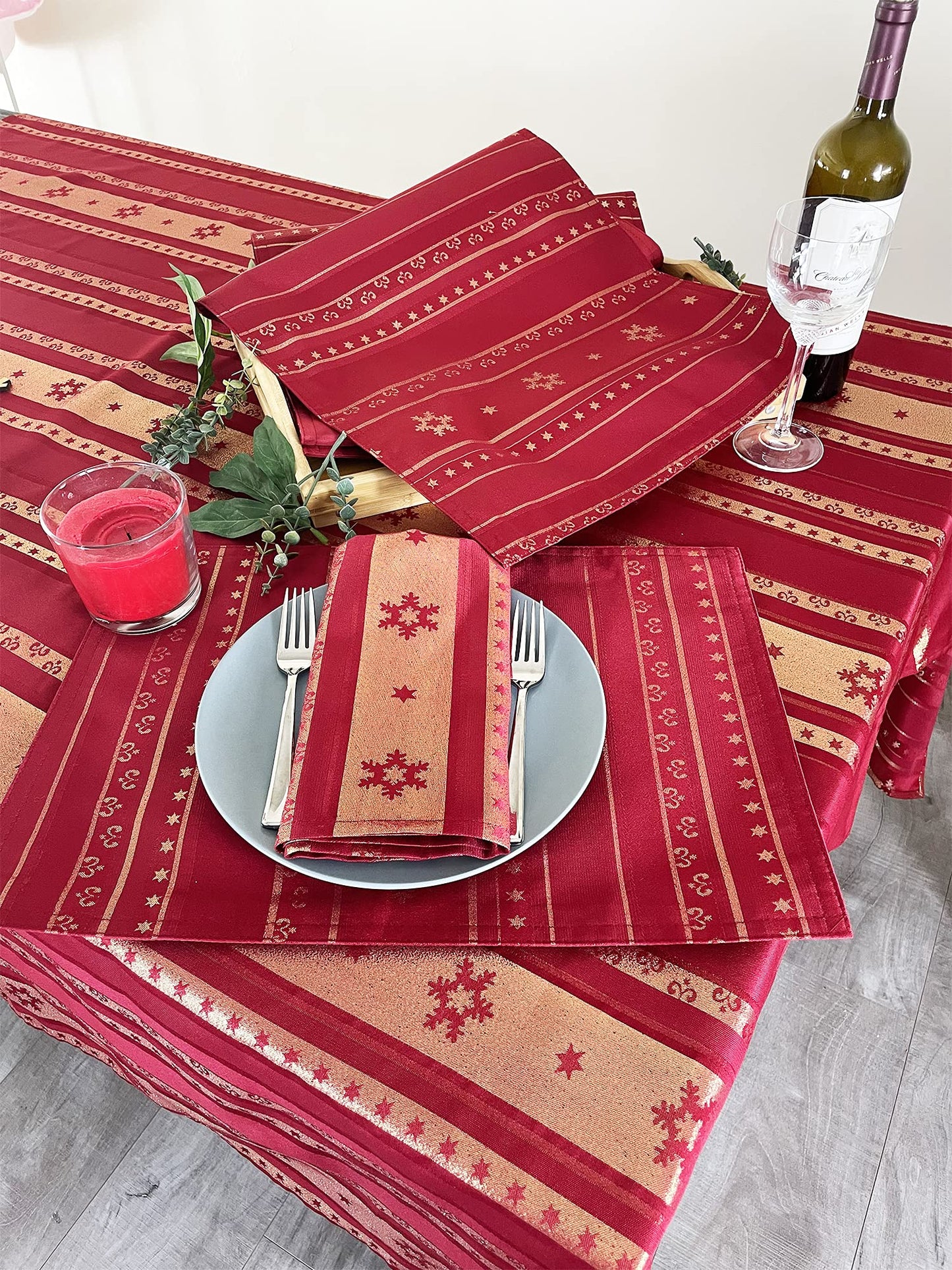 Fennco Styles Holiday Snowflake Printed Table Runner 16" W x 54" W - Red Woven Table Cover for Home Décor, Banquet, Family Gathering, Christmas, Special Occasion