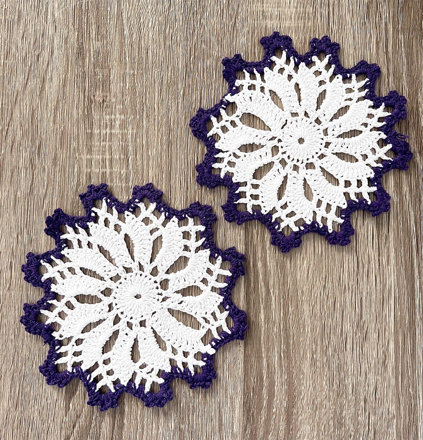 Fennco Styles Handmade Crochet Cotton Whirlwind Two-Tone Doily 6-Inch Round, 2-Piece - Drink Coaster for Everyday Use, Holiday, Farmhouse Décor, Cocktail, Tea Party, Special Occasion