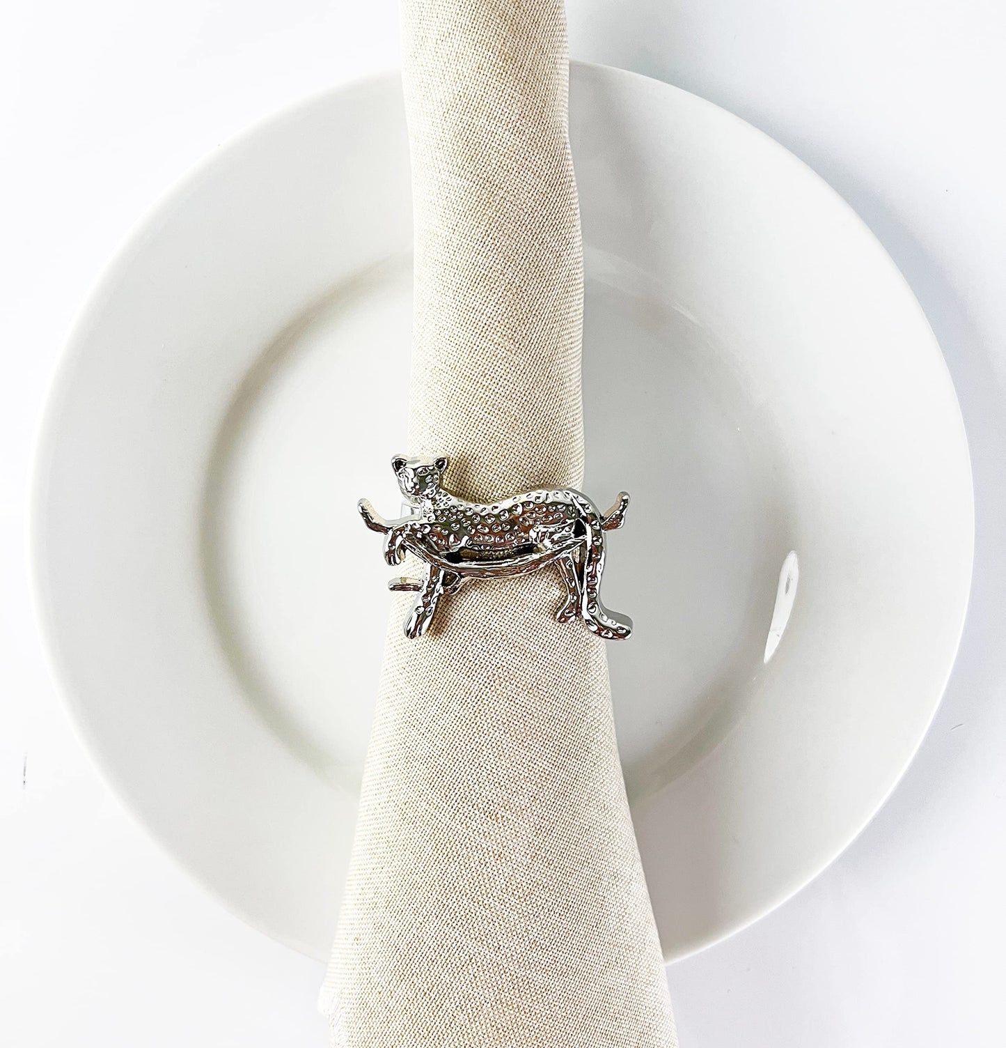Fennco Styles Leopard Metal Napkin Rings, Set of 4 – Bronze Animal Napkin Holders for Home Décor, Dining Table, Family Gathering, Themed Party, Banquet and Special Occasion