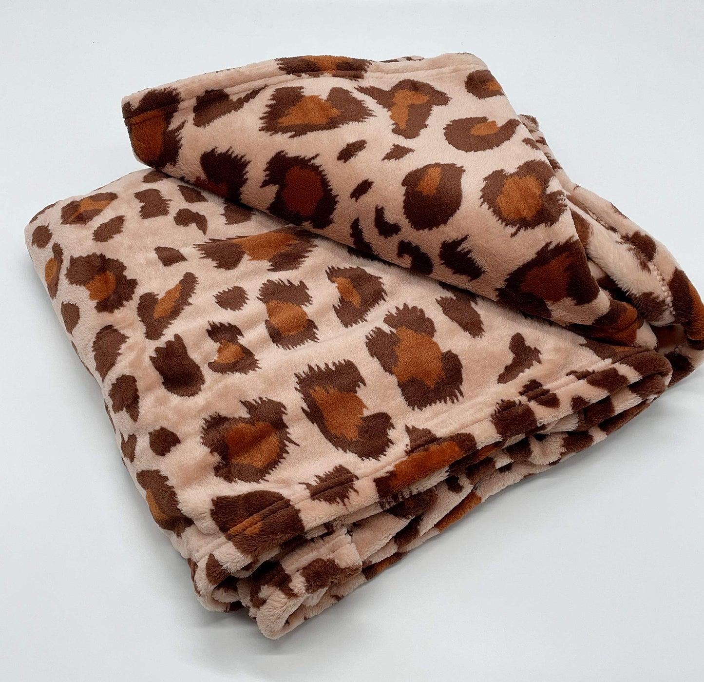 Fennco Styles Brown Cheetah Print Fleece Throw Blanket 50" W x 60" L - Brown Plush Blanket for Home, Sofa, Couch, Living Room and Bedroom Décor