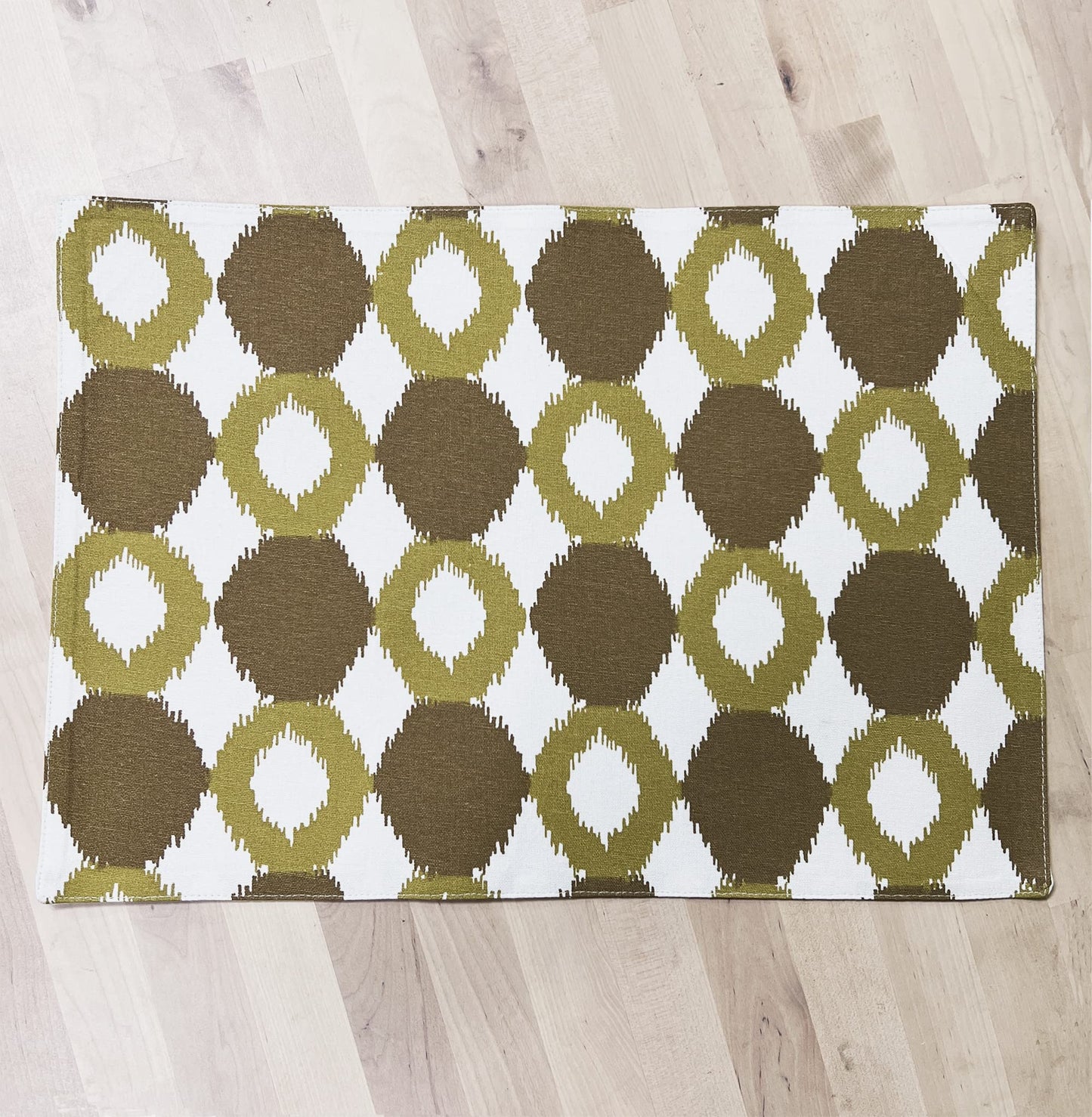 Fennco Styles Ikat Design 100% Cotton Cloth Napkins 20 x 20 Inch, Set of 4 - Chartreuse Dinner Napkins for Home Decor, Dining Table, Banquets and Special Occasion