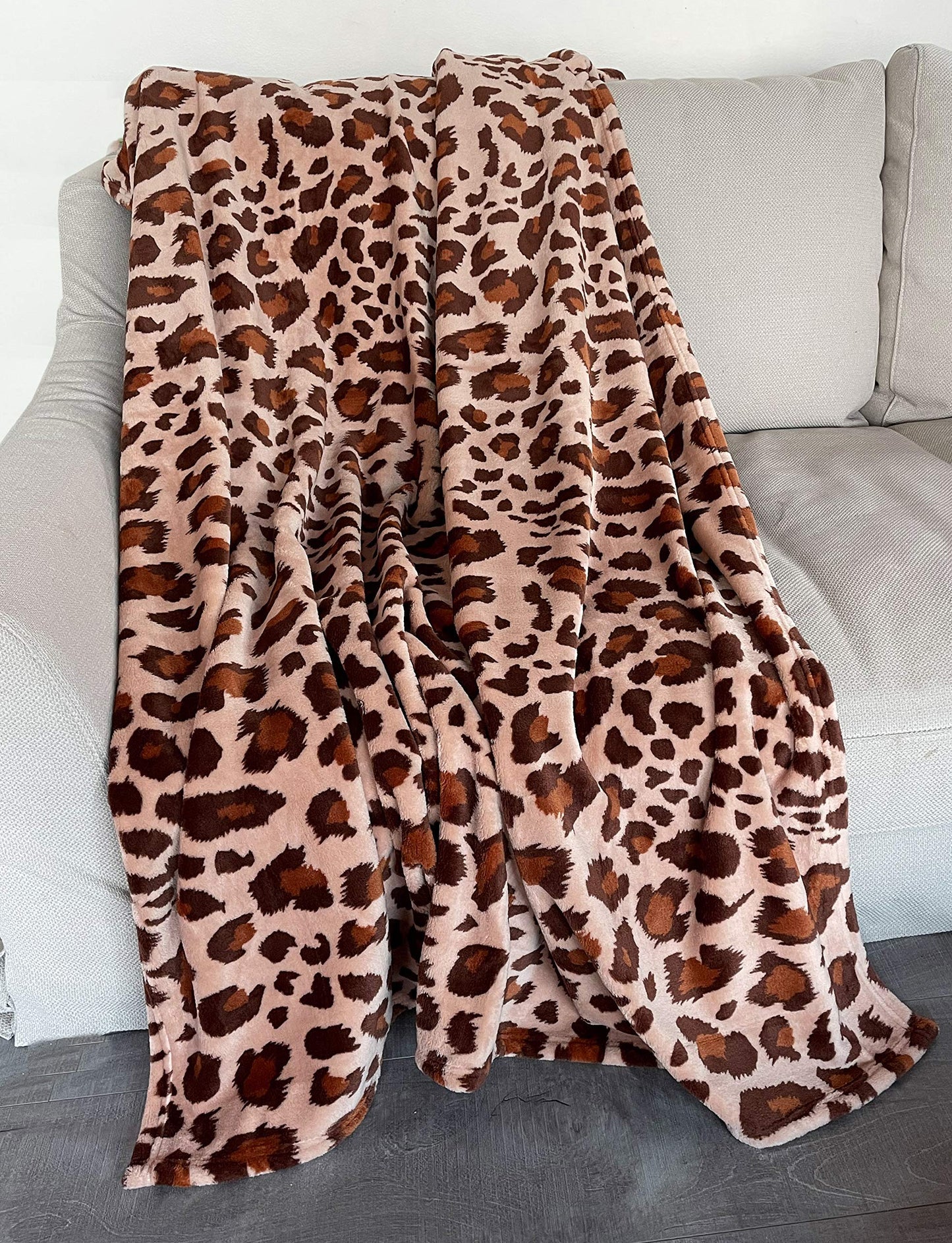Fennco Styles Brown Cheetah Print Fleece Throw Blanket 50" W x 60" L - Brown Plush Blanket for Home, Sofa, Couch, Living Room and Bedroom Décor