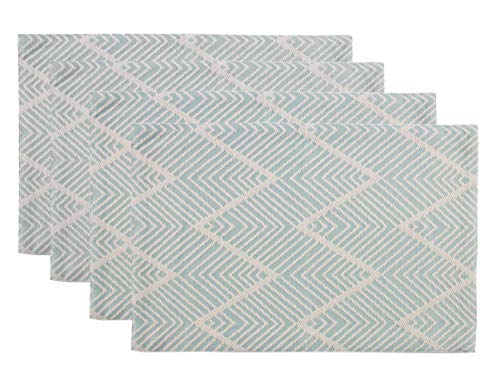 Fennco Styles Contemporary Chevron Tassel Cotton Blend 14 x 71 Inch Table Runner – Woven Table Runner for Indoor Party, Family Gathering, Beach House and Home Décor