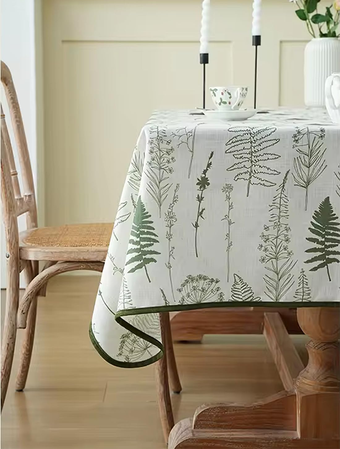 Fennco Styles Spring Blossom Print Tablecloth 56" W x 72" L