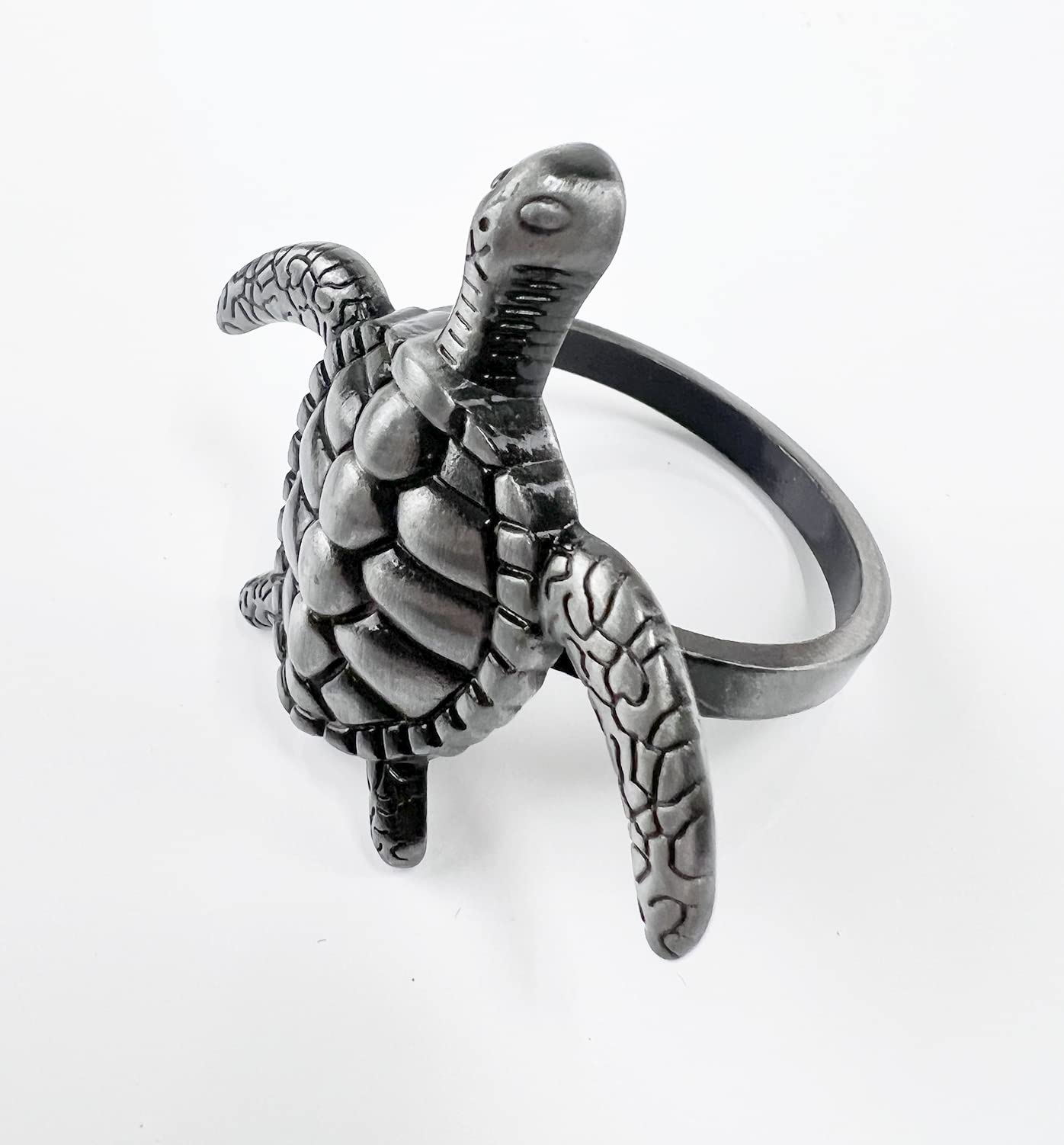 Fennco Styles Nature's Touch Sea Turtle Metal Napkin Rings, Set of 4 – Bronze Sea Creatures Napkin Holders for Family Dinner, Themed Party, Table Décor, Banquets, Holidays and Special Occasion