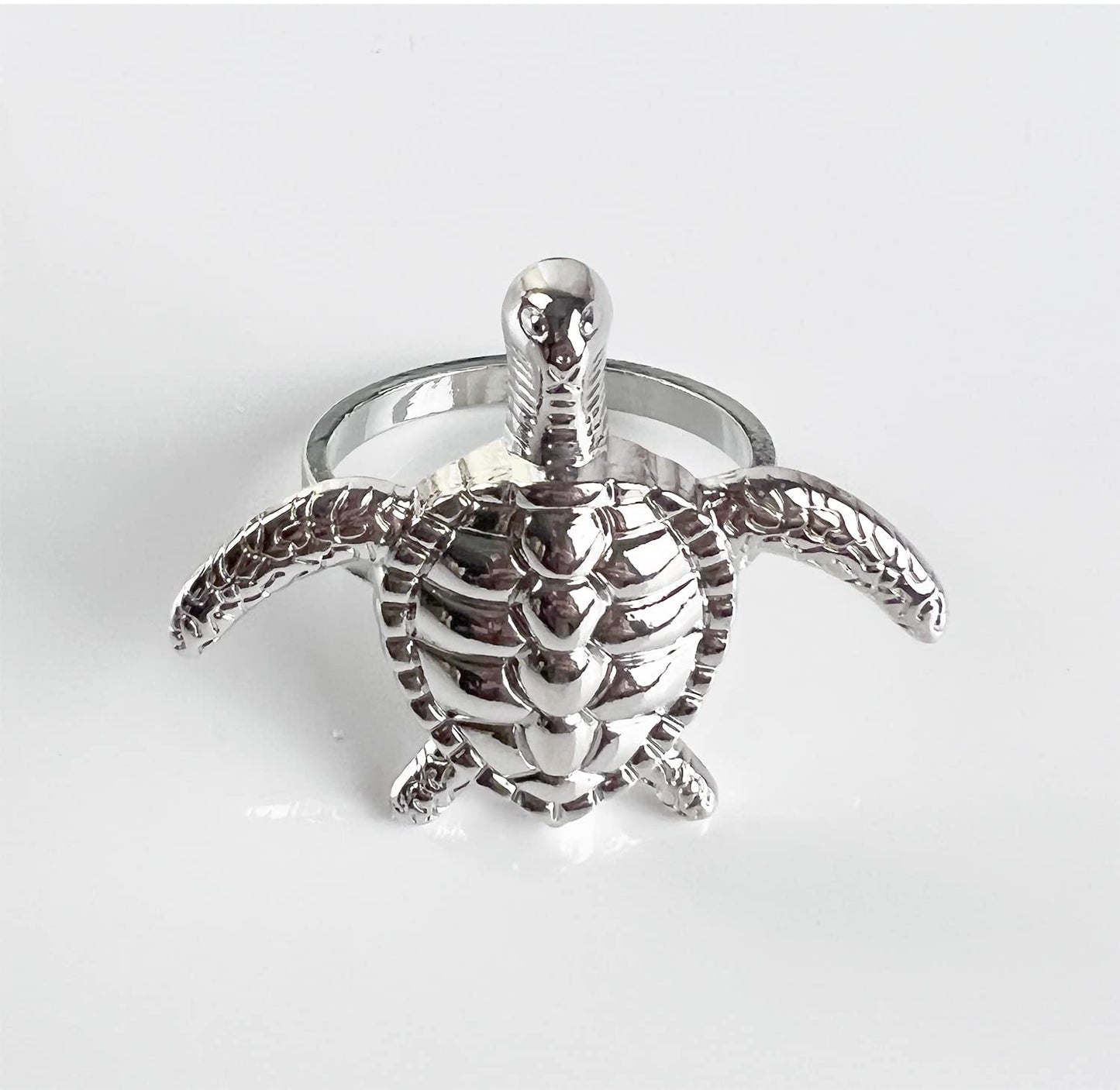 Fennco Styles Nature's Touch Sea Turtle Metal Napkin Rings, Set of 4 – Bronze Sea Creatures Napkin Holders for Family Dinner, Themed Party, Table Décor, Banquets, Holidays and Special Occasion