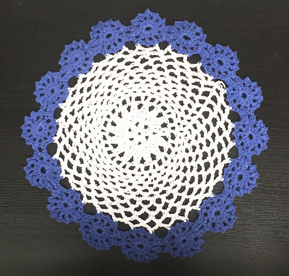 Fennco Styles Handmade Two-Tone Floral Crochet Tray Doily, 9" Round - Cloth Placemat for Everyday Use, Holidays, Home Décor, Cocktail Party, Tea Party, Special Occasion
