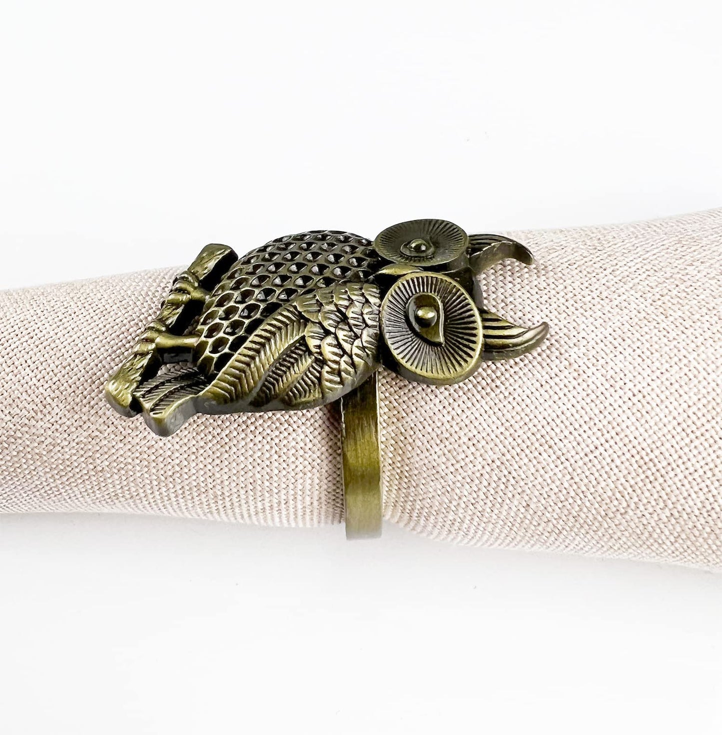 Fennco Styles Perched Owl Metal Napkin Rings, Set of 4 - Animal Napkin Holders for Home Décor, Dining Table, Banquets, Family Gathering and Special Occasions