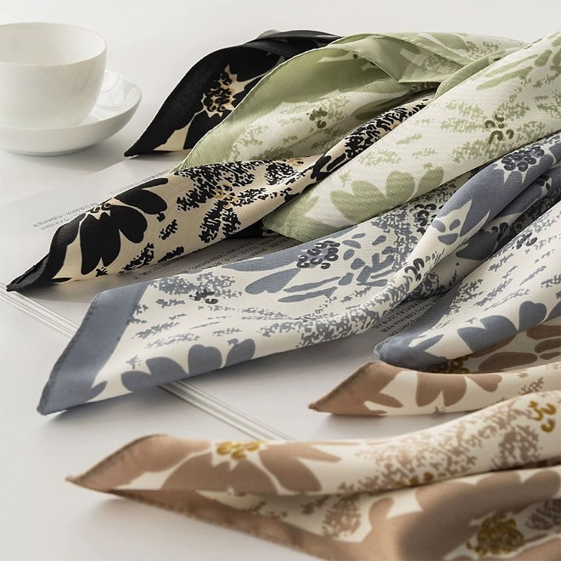 stylesilove Women Floral Print Silk Like Scarf Square Neckerchief Soft Bandana Small Shawl Neck Wraps for All Season