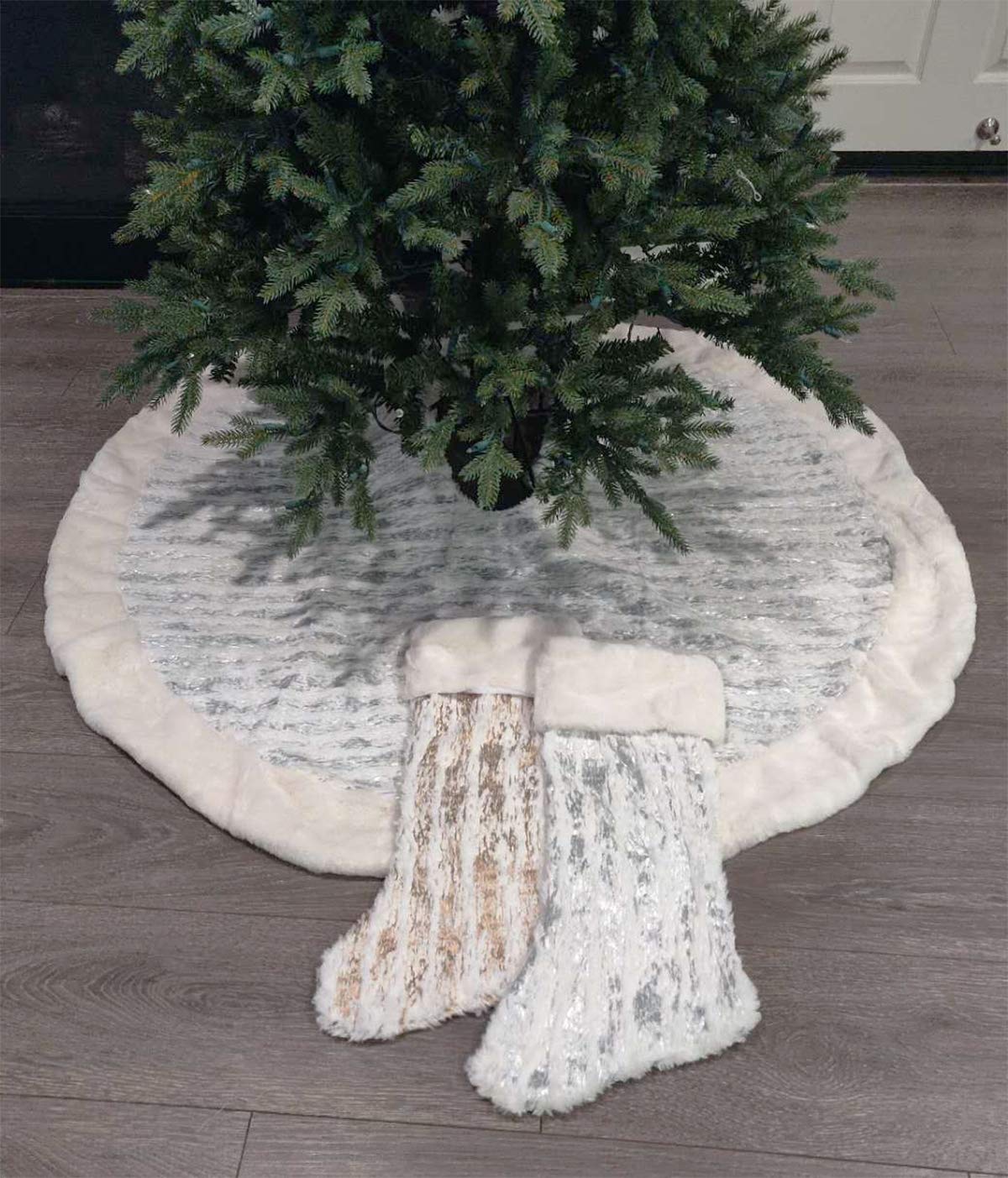 Fennco Styles Holiday Brushed Foil Print Faux Fur Christmas Tree Skirt - Metallic Design Tree Skirt for Home, Holiday Tree, Indoor and Special Occasion